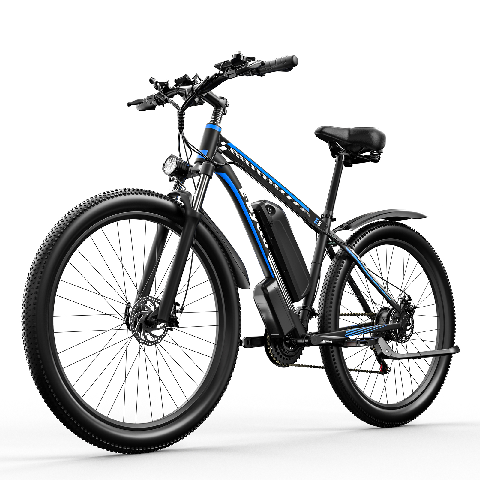 Schwarzes Elektrofahrrad mit blauen Akzenten auf weißem Hintergrund. Merkmale sind ein Scheinwerfer, Akku und dicke Reifen.