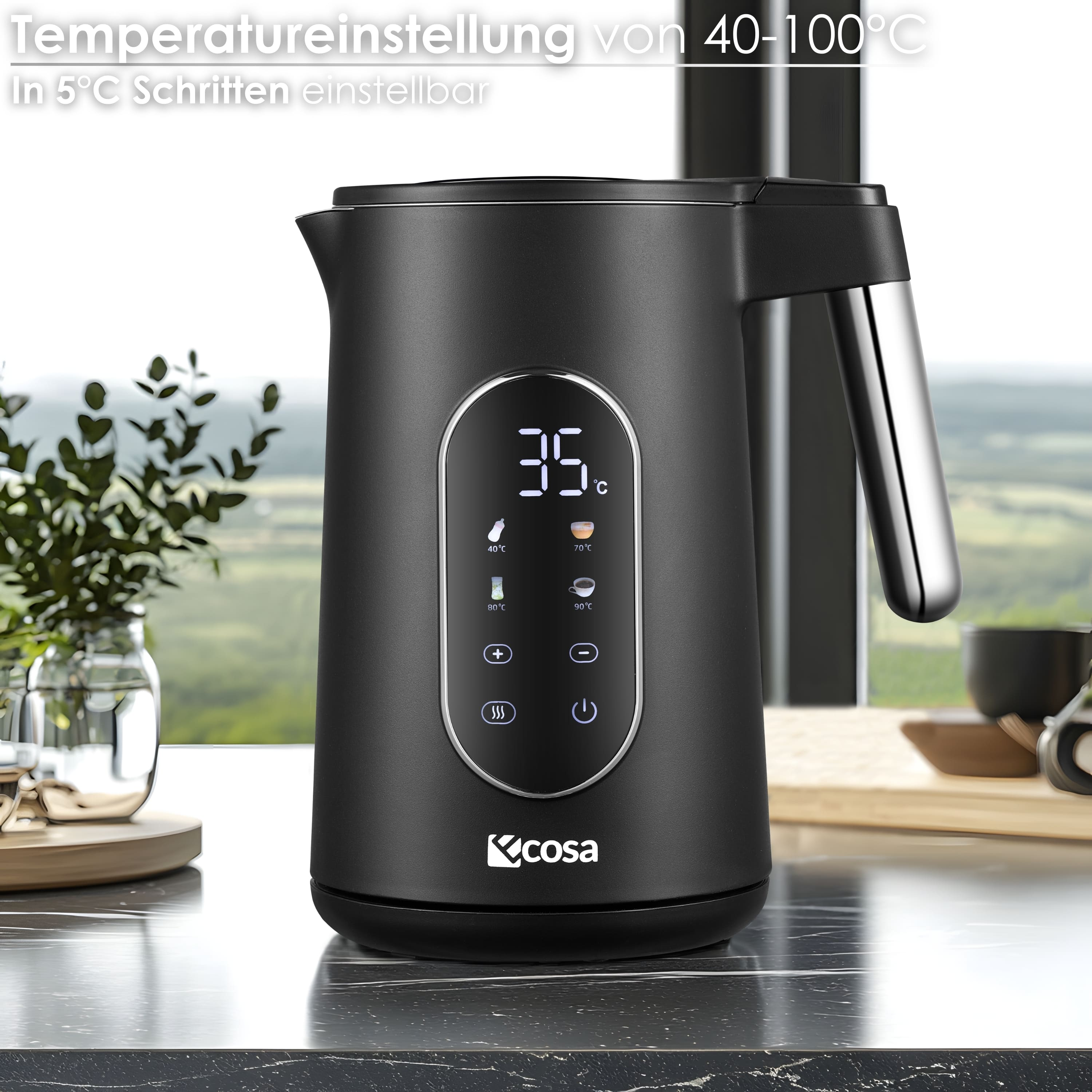 Schwarzer Wasserkocher mit Digitalanzeige, 35 Grad anzeigend. Er hat einen silbernen Griff und steht auf Marmor.
