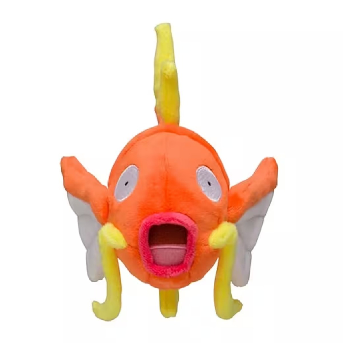 Oranges Plüschfisch-Spielzeug mit offenem Mund, gelben Flossen und Schwanz, weißen Augen. Isoliert auf weißem Hintergrund.