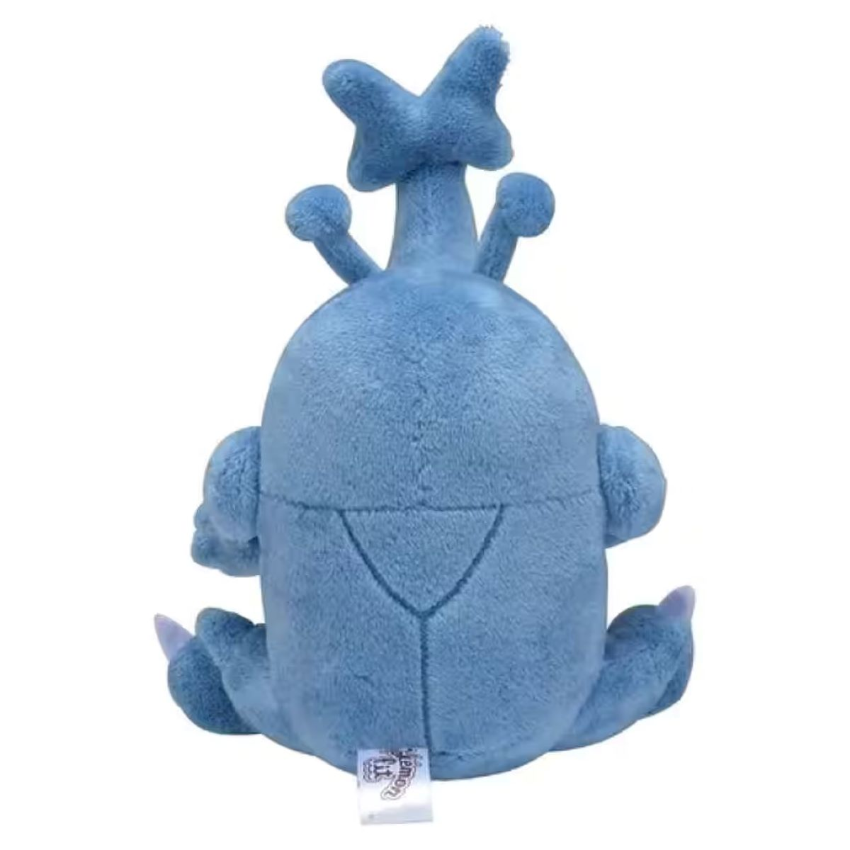 Ein blaues Plüschtier einer Pokemon-Figur sitzt. Es hat einen Kopf mit Antennen, einen Körper und kleine Füße. Ein Etikett ist sichtbar.