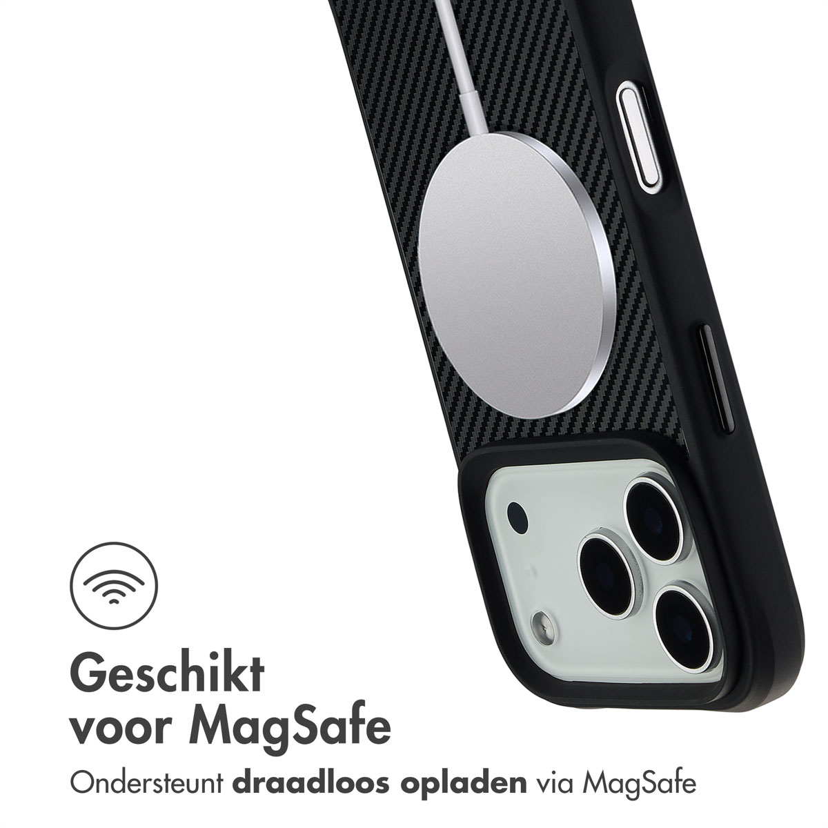 Un étui de téléphone noir avec chargement MagSafe, comprenant un disque de chargement argenté. L'étui est sur fond blanc avec du texte.