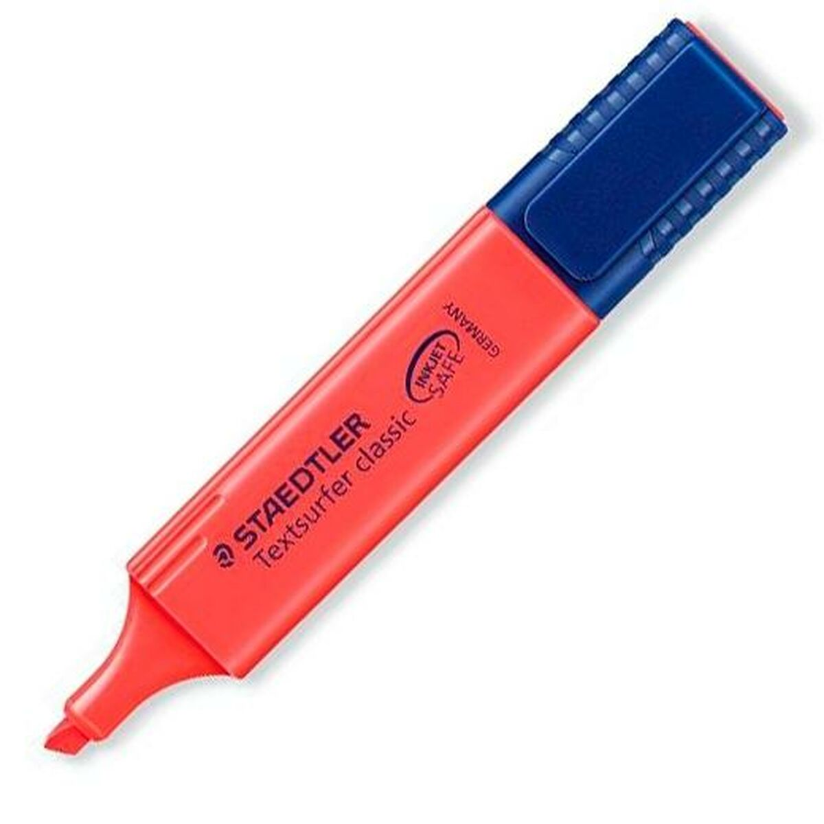 Ein orangefarbener Staedtler Textsurfer Textmarker mit blauem Deckel. Der Text Inkjet Safe ist seitlich sichtbar, und Deutschland ist geschrieben.