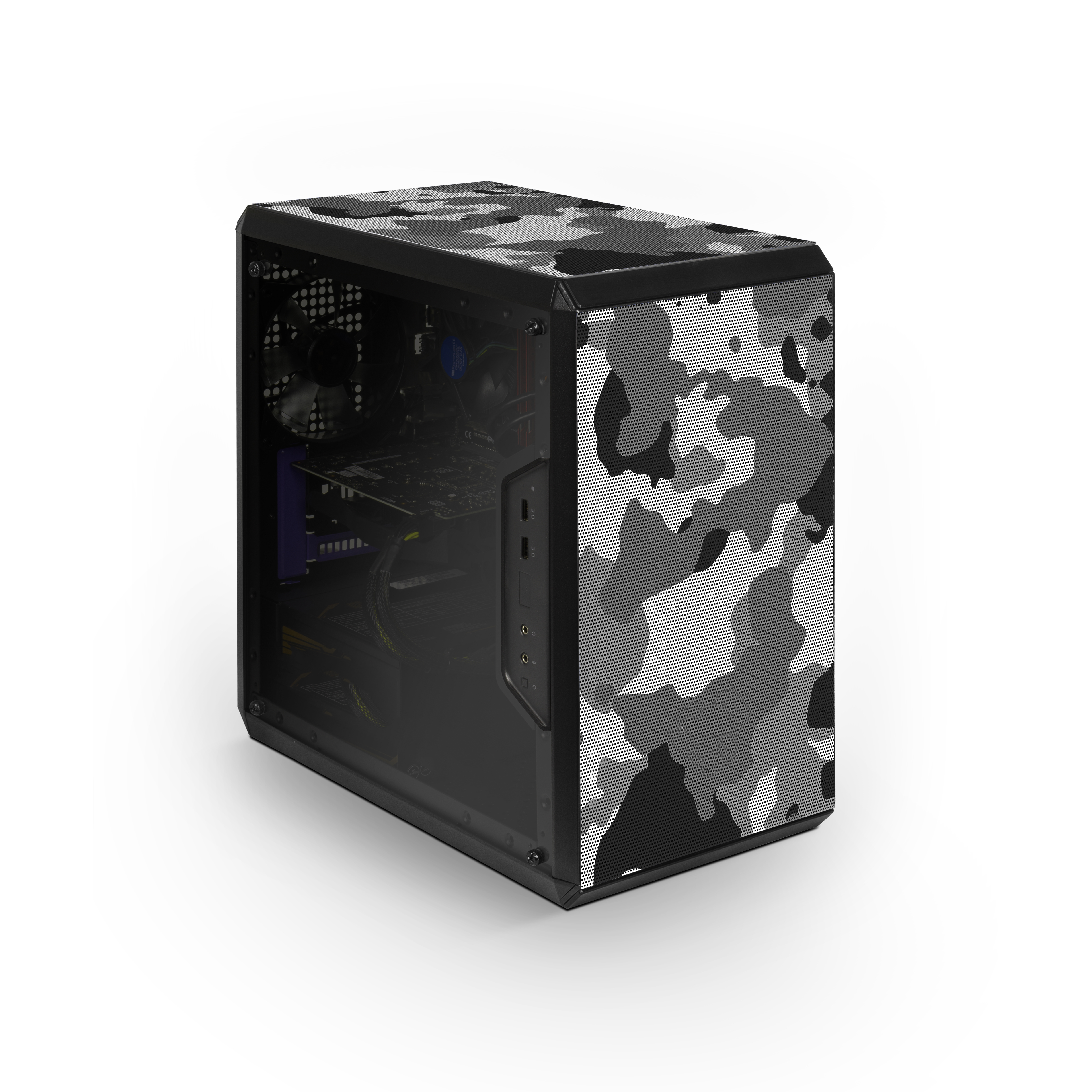 Obudowa komputera z kamuflażem. Ma przezroczysty panel boczny. Obudowa stoi na białej powierzchni.