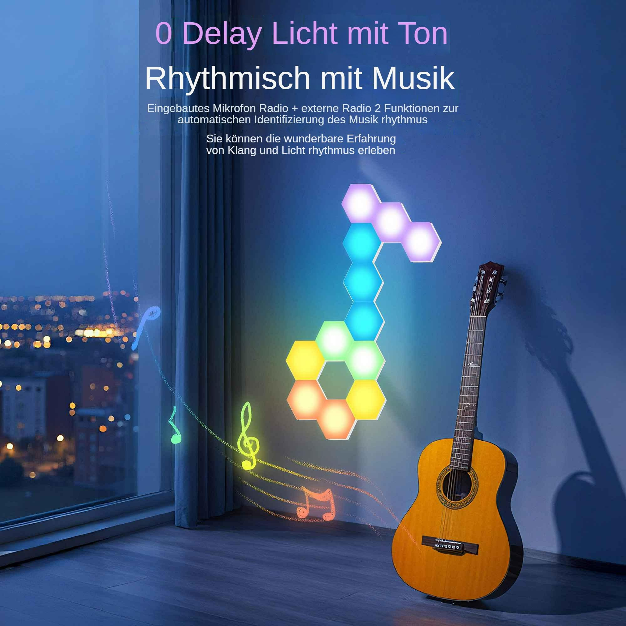 Gitarre neben sechseckigen Lichtern an einer Wand. Noten schweben in der Nähe eines Fensters. Text auf Deutsch.