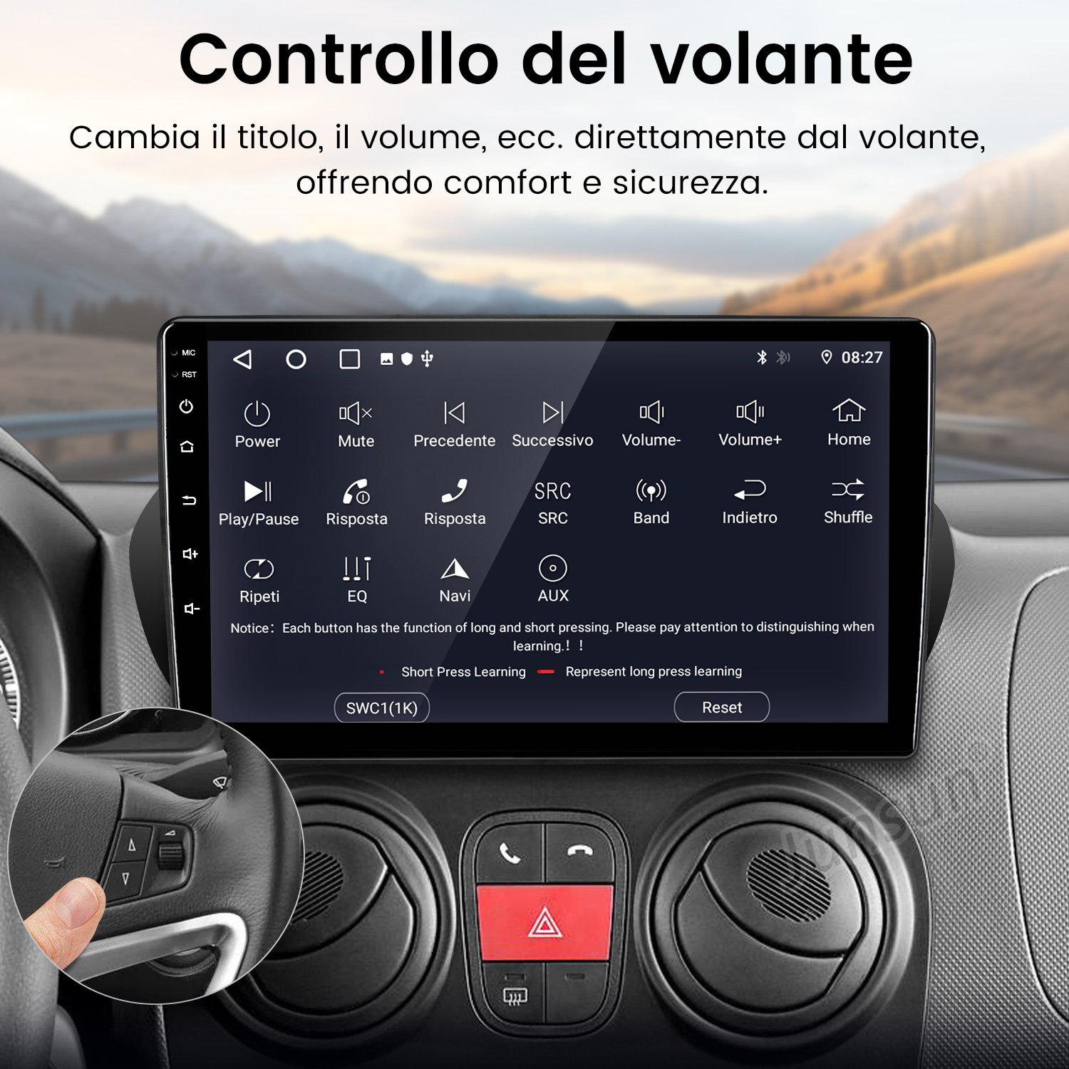 Cruscotto auto con display touchscreen. Tasti per volume, musica e impostazioni. Una mano preme un pulsante sul volante.