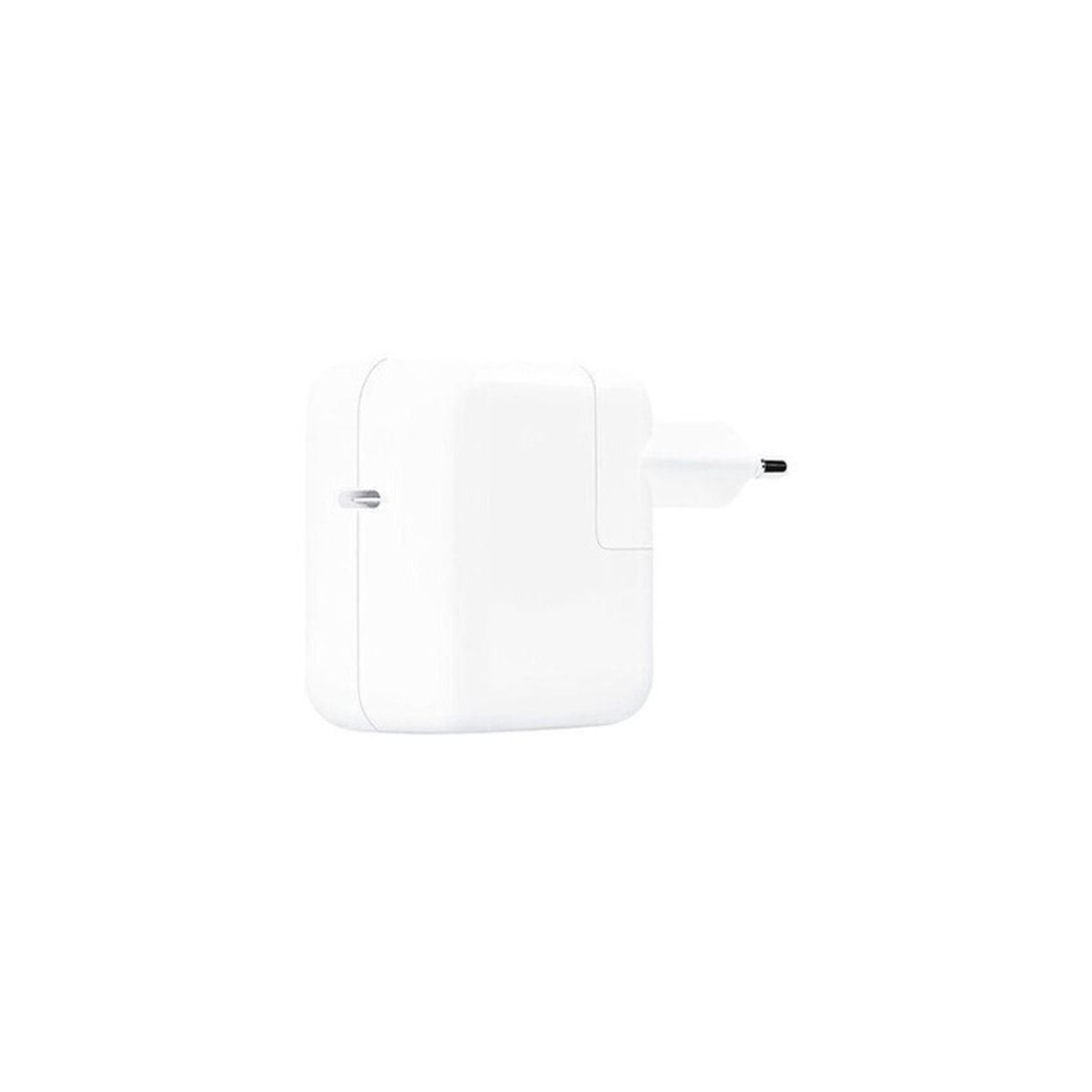 Un caricatore Apple bianco. Ha un corpo rettangolare con una spina laterale. Lo sfondo è bianco.