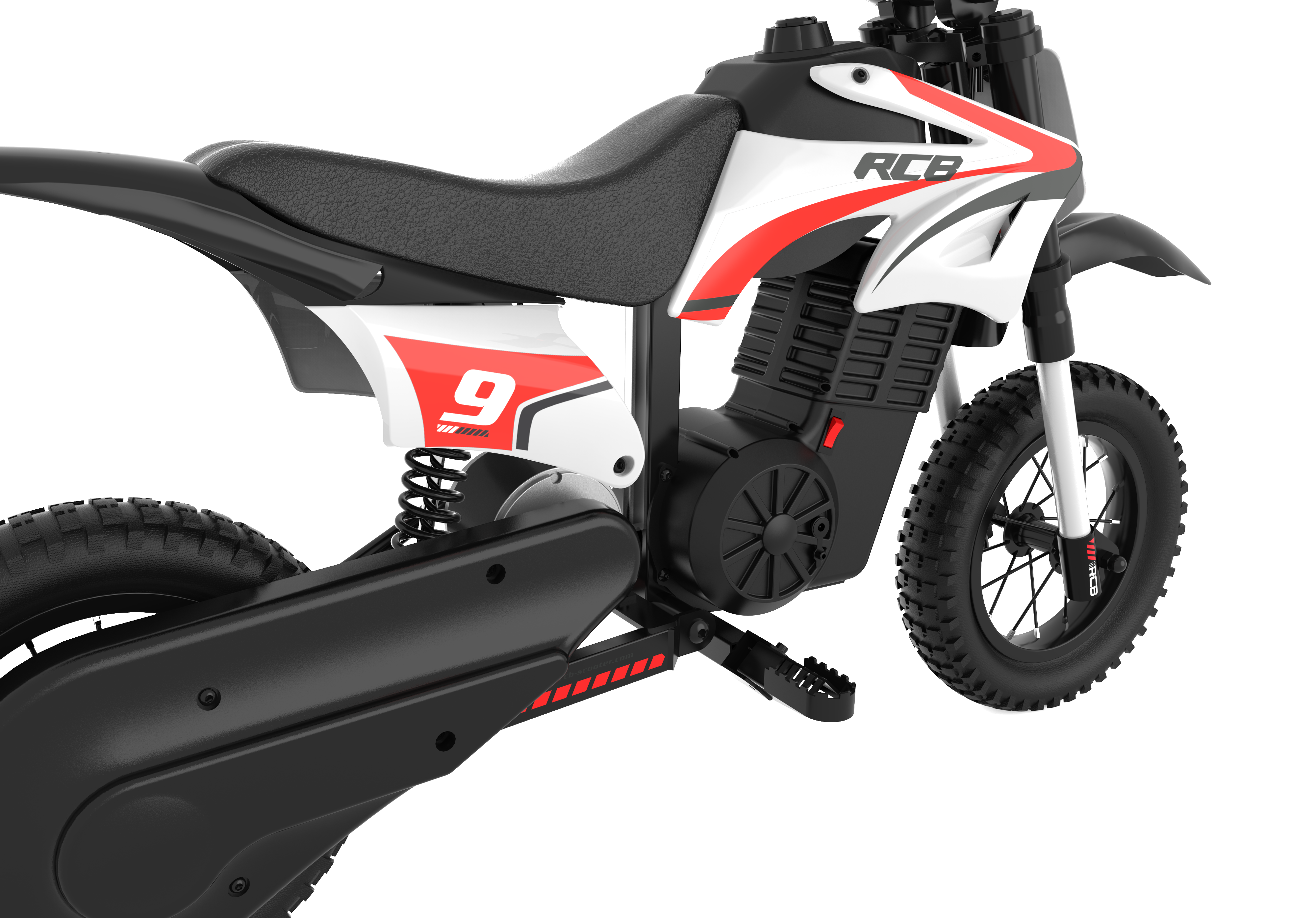 Ein weißes, rotes und schwarzes Elektromotorrad mit einem schwarzen Sitz. Das Motorrad hat die Nummer 9.