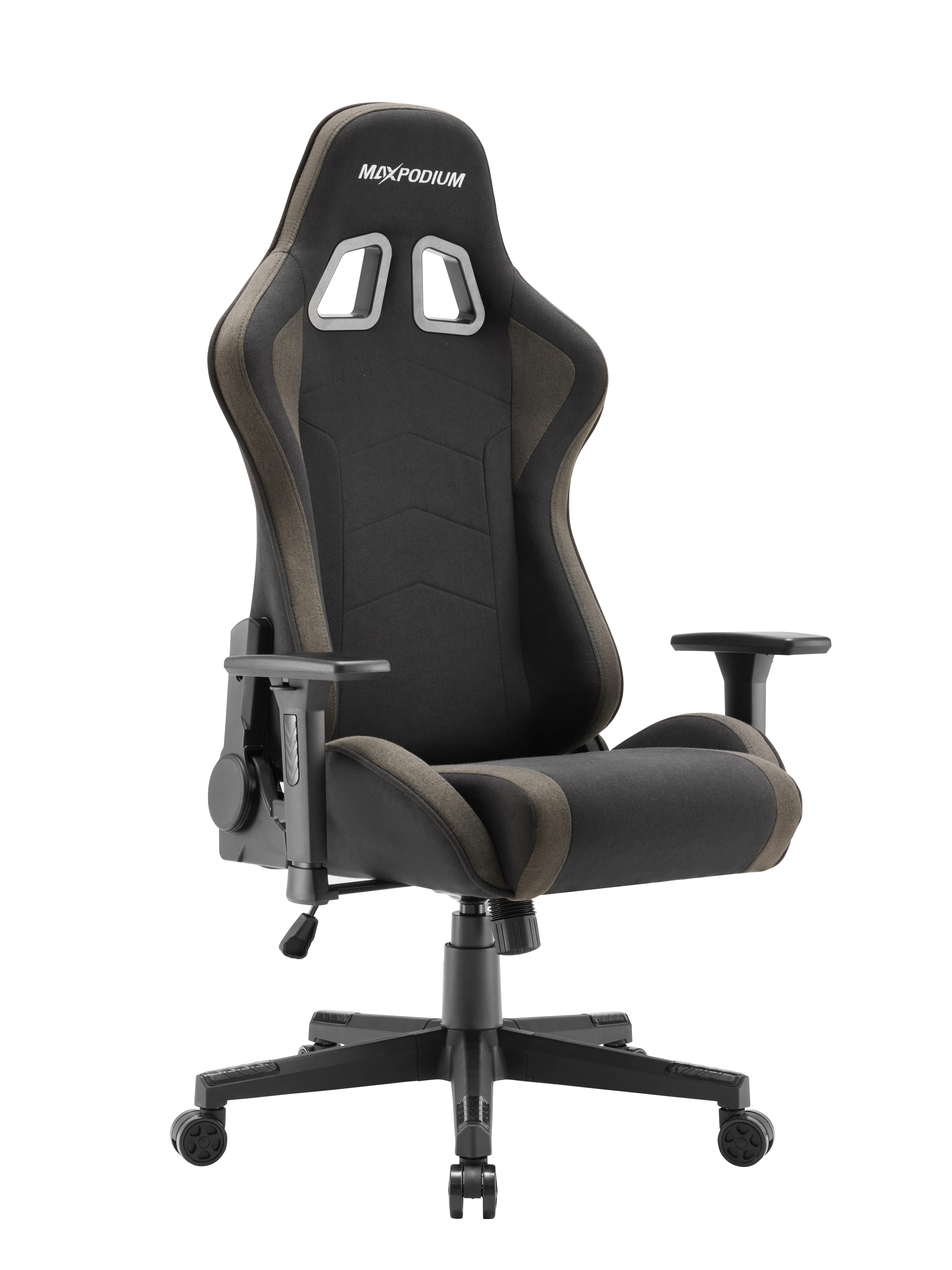 Chaise gaming. Noire avec des accents gris, accoudoirs et appui-tête avec logo MAXPODIUM. Base roulante. Isolé sur fond blanc.