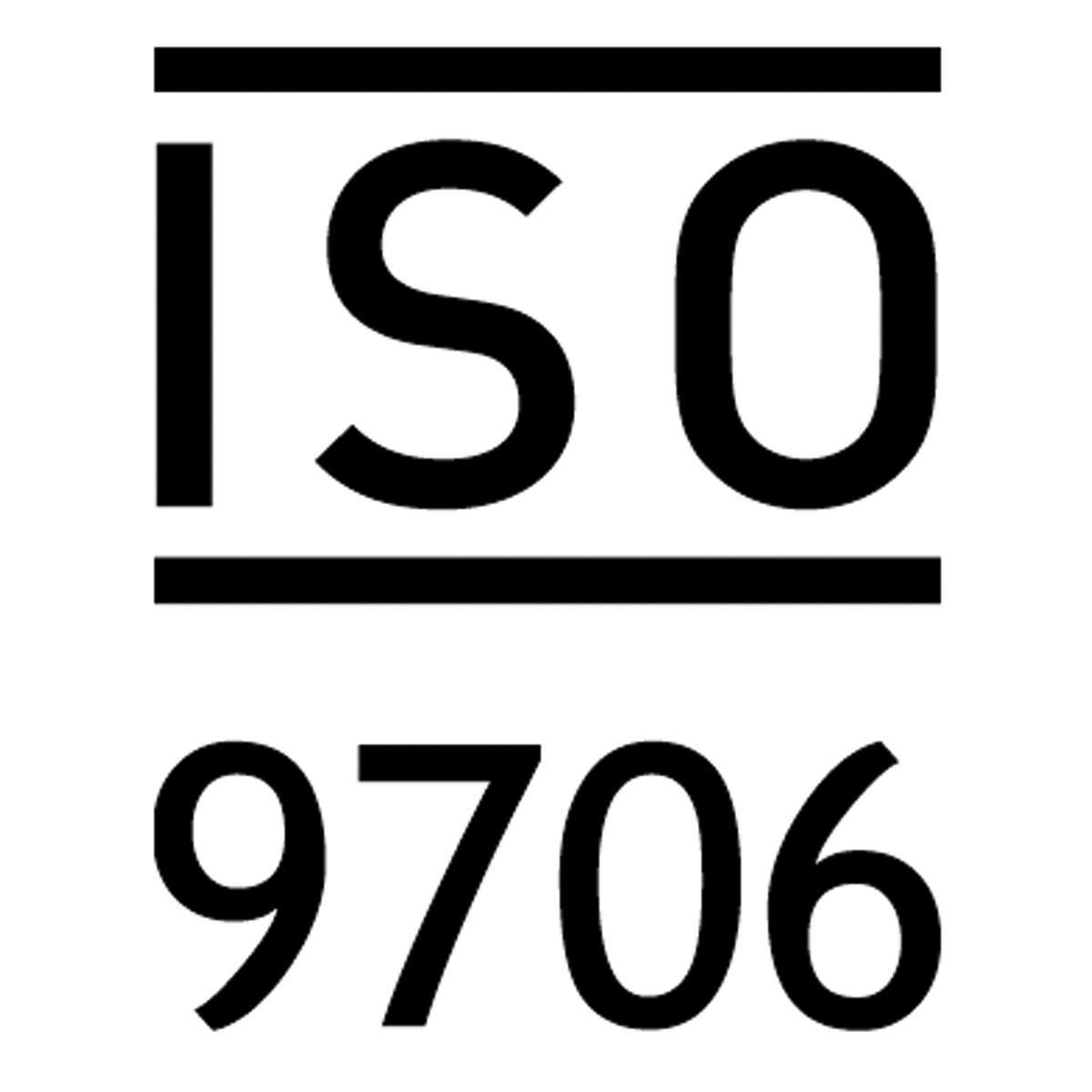 Czarne 'ISO' nad '9706' na białym tle. 'ISO' znajduje się między dwiema liniami.