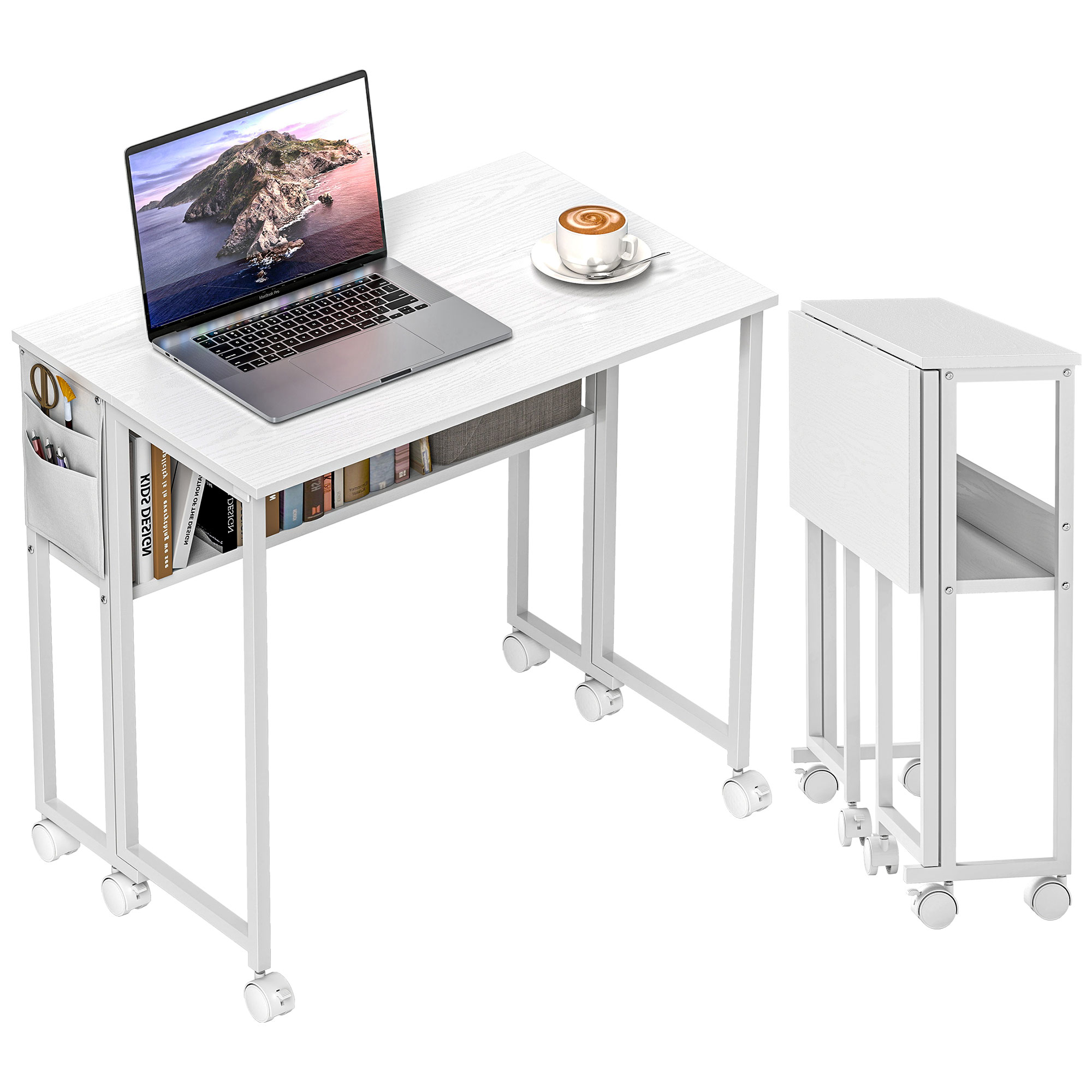 Scrivania bianca con laptop, caffè e libri. Tavolo pieghevole aggiuntivo. Tutto su ruote. Superficie con venature chiare.