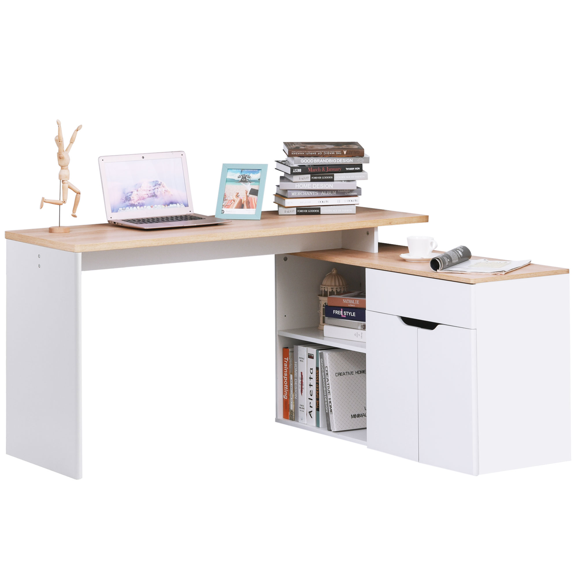 Un tavolo bianco e in legno con libri, un laptop e una figura di legno è nell'immagine. Anche una tazza e una carta arrotolata sono sopra.