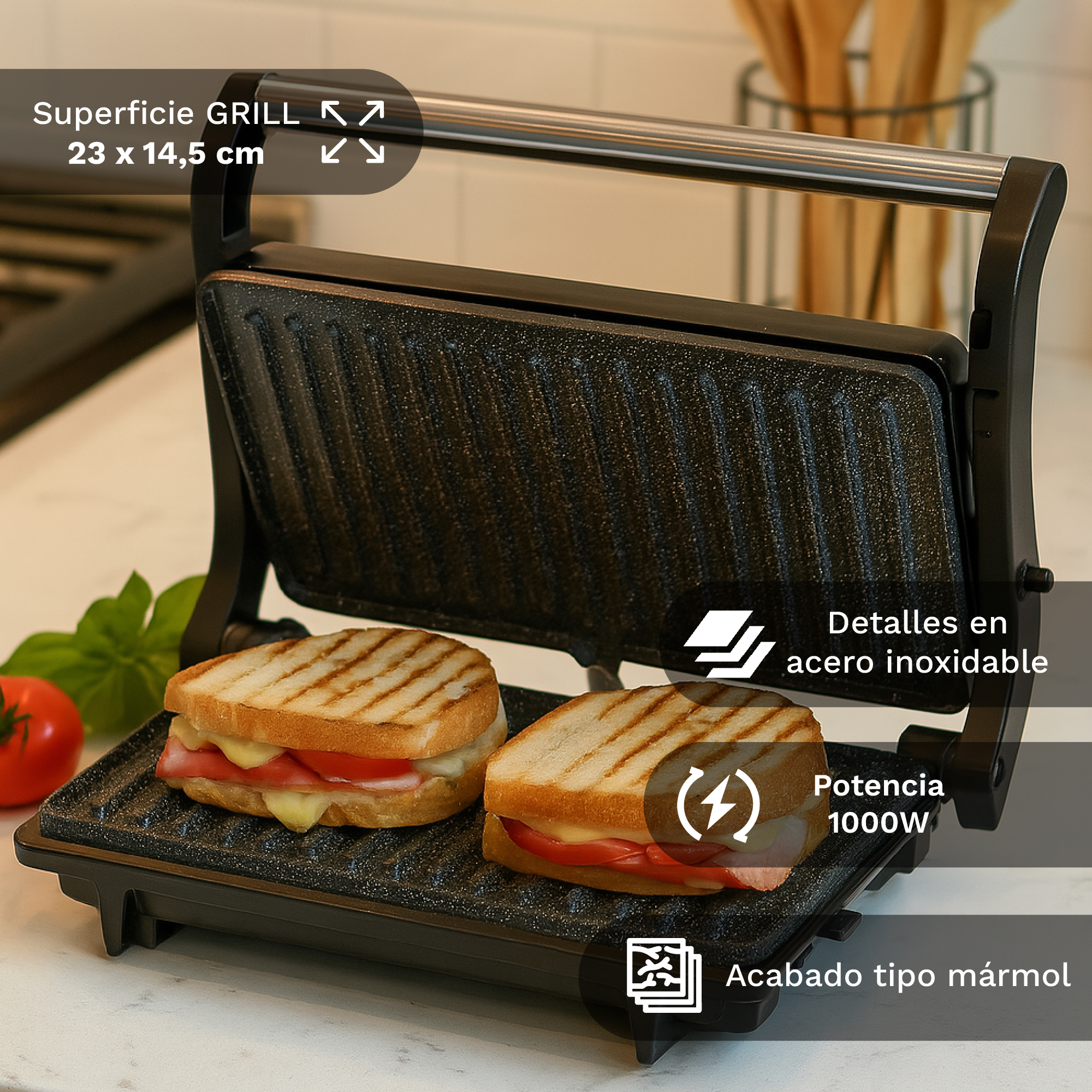 Una piastra per sandwich con due panini grigliati. Caratteristiche: finitura marmo, dettagli in acciaio inox. Potenza 1000W.
