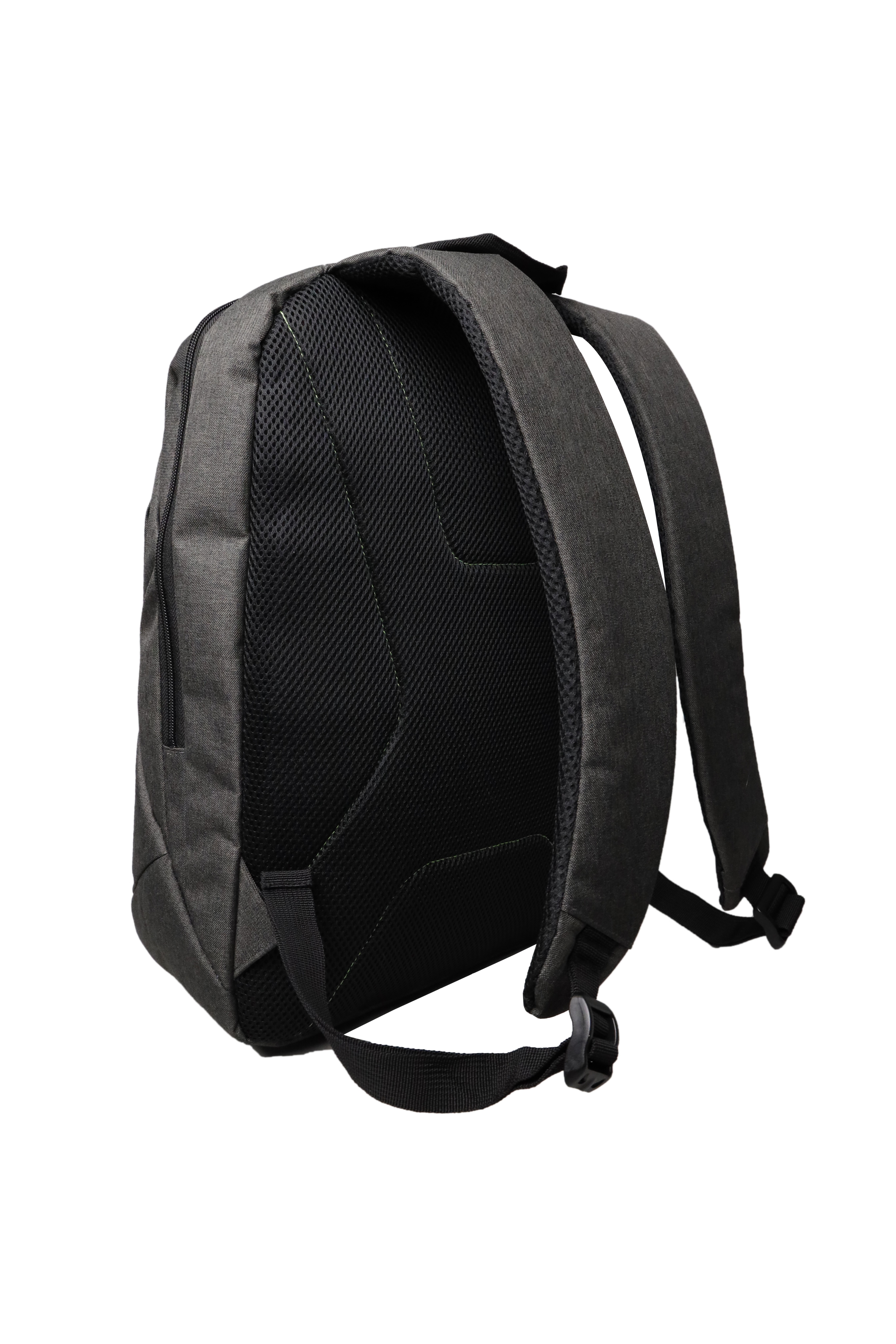 Ein grauer Rucksack ist von hinten zu sehen. Er hat eine schwarze Netzpolsterung und Träger sowie einen schwarzen Reißverschluss.