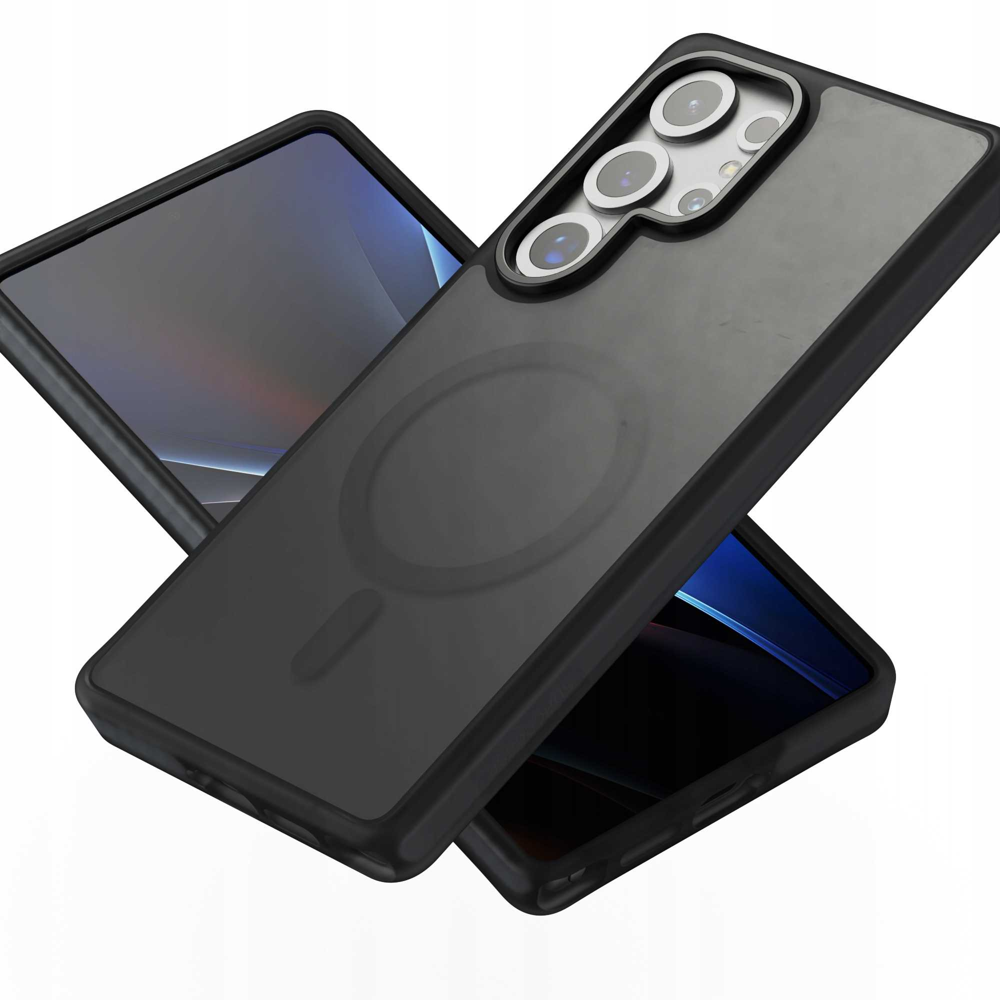 Czarny futerał na telefon z trzema obiektywami aparatu. Telefon jest widoczny wewnątrz obudowy. Futerał leży na białej powierzchni.