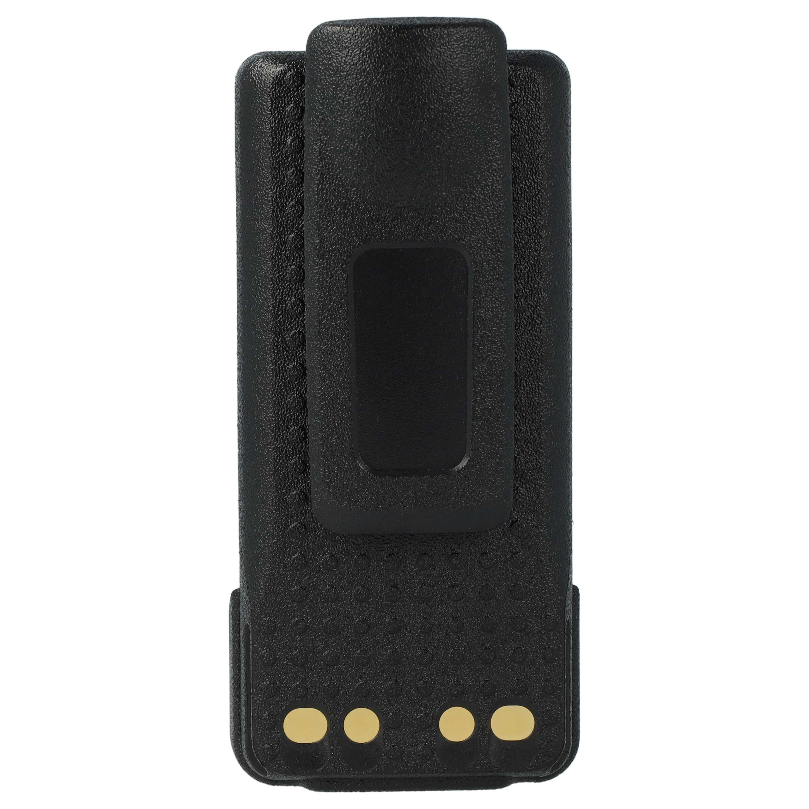 Ein schwarzes Funkgeräte-Akkupack mit Gürtelclip. Unten befinden sich drei goldfarbene Kontakte.