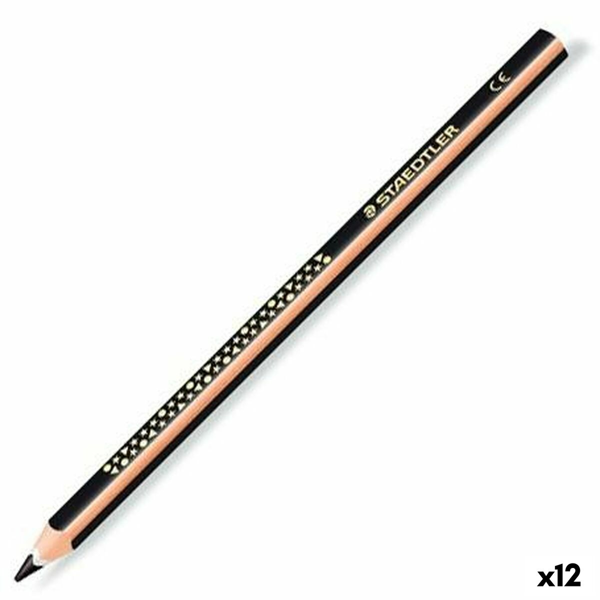 Ein Staedtler-Bleistift, schwarz mit einem Muster aus Sternen und Punkten. Die Spitze ist angespitzt, und der Bleistift ist auf weißem Grund angewinkelt.