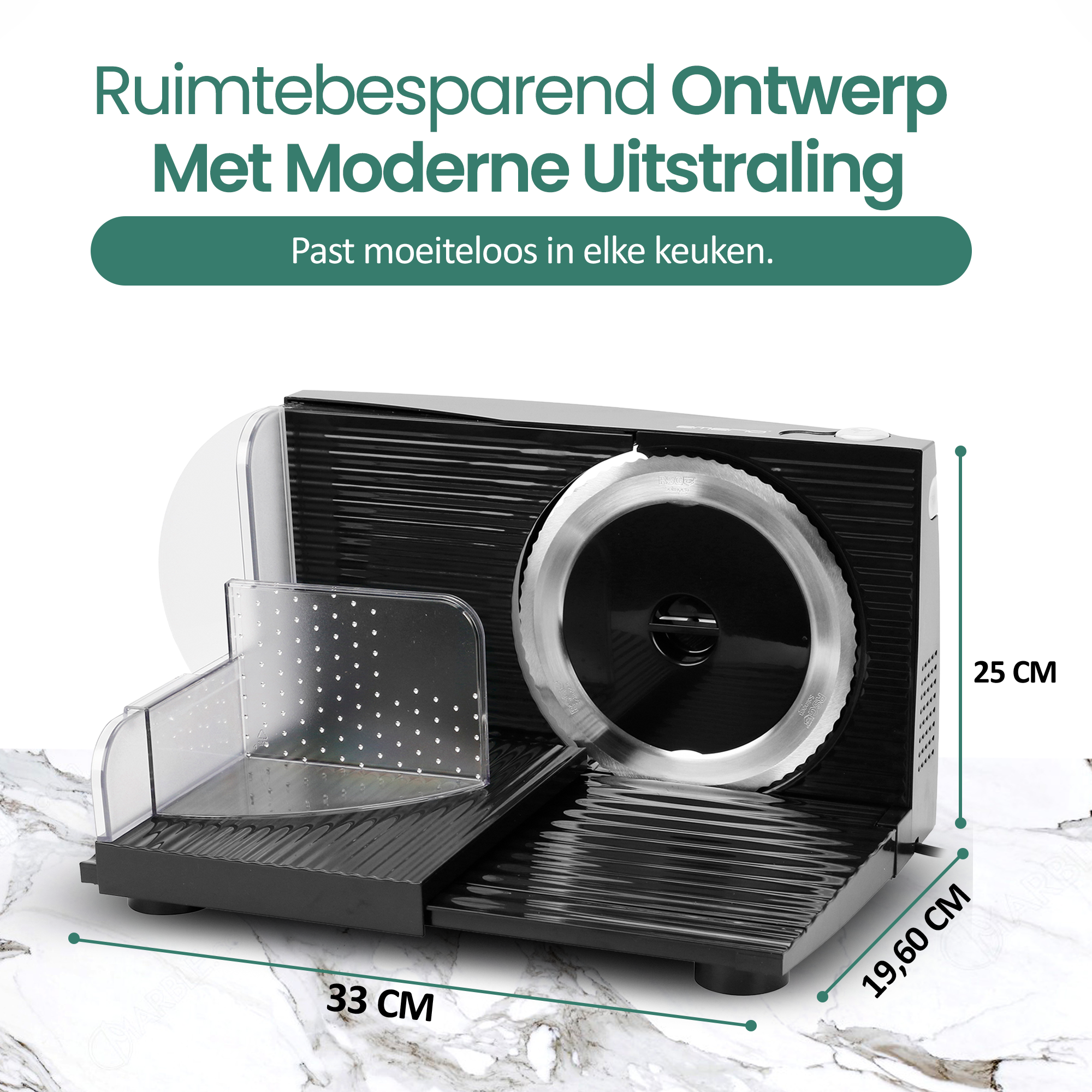 Czarna i srebrna krajalnica do żywności na marmurowej powierzchni. Posiada duże ostrze i przezroczysty plastikowy uchwyt na żywność.