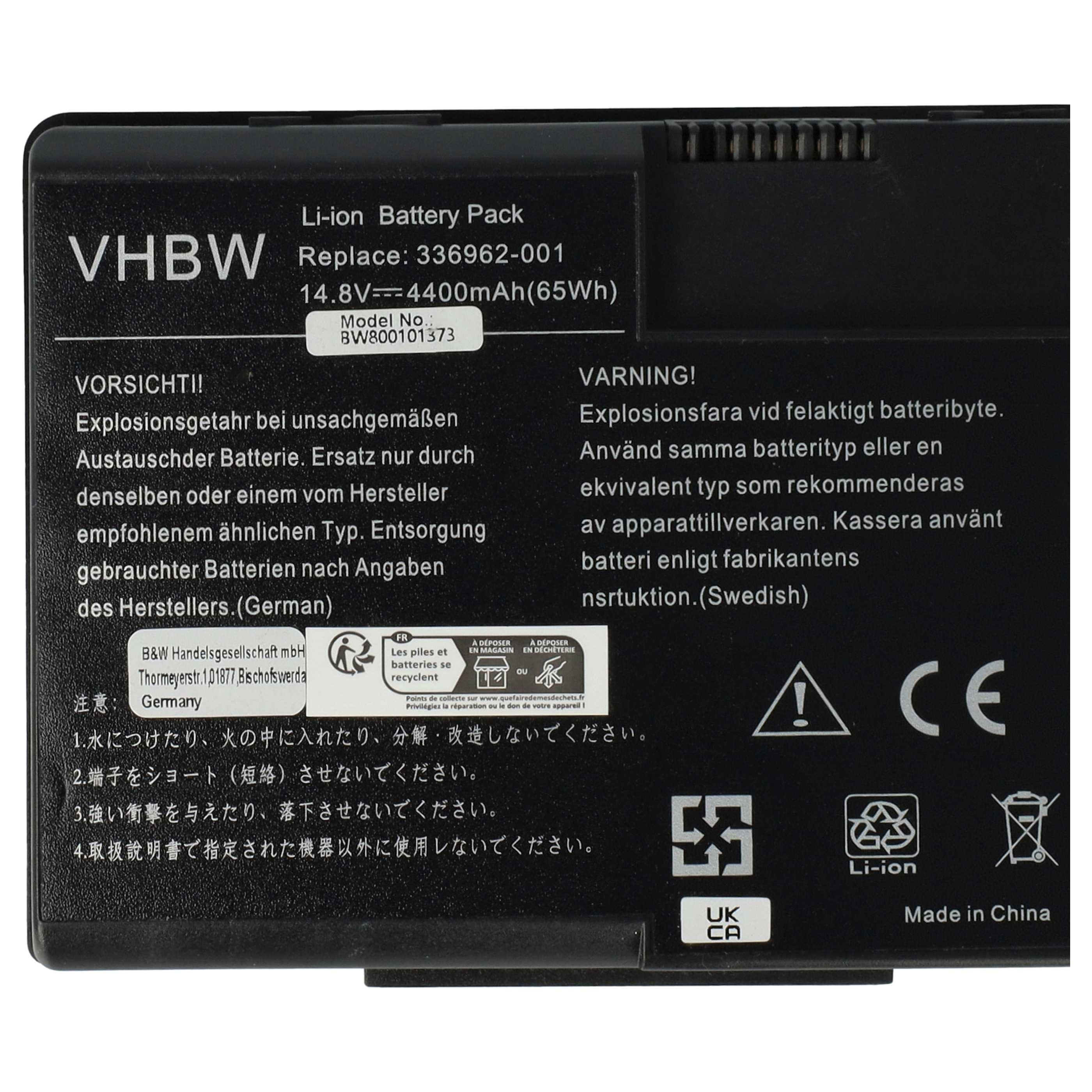 Schwarzer Akku mit weißem Text, Warnungen und Symbolen. Enthält 'Li-ion' und 'Made in China'-Etiketten.