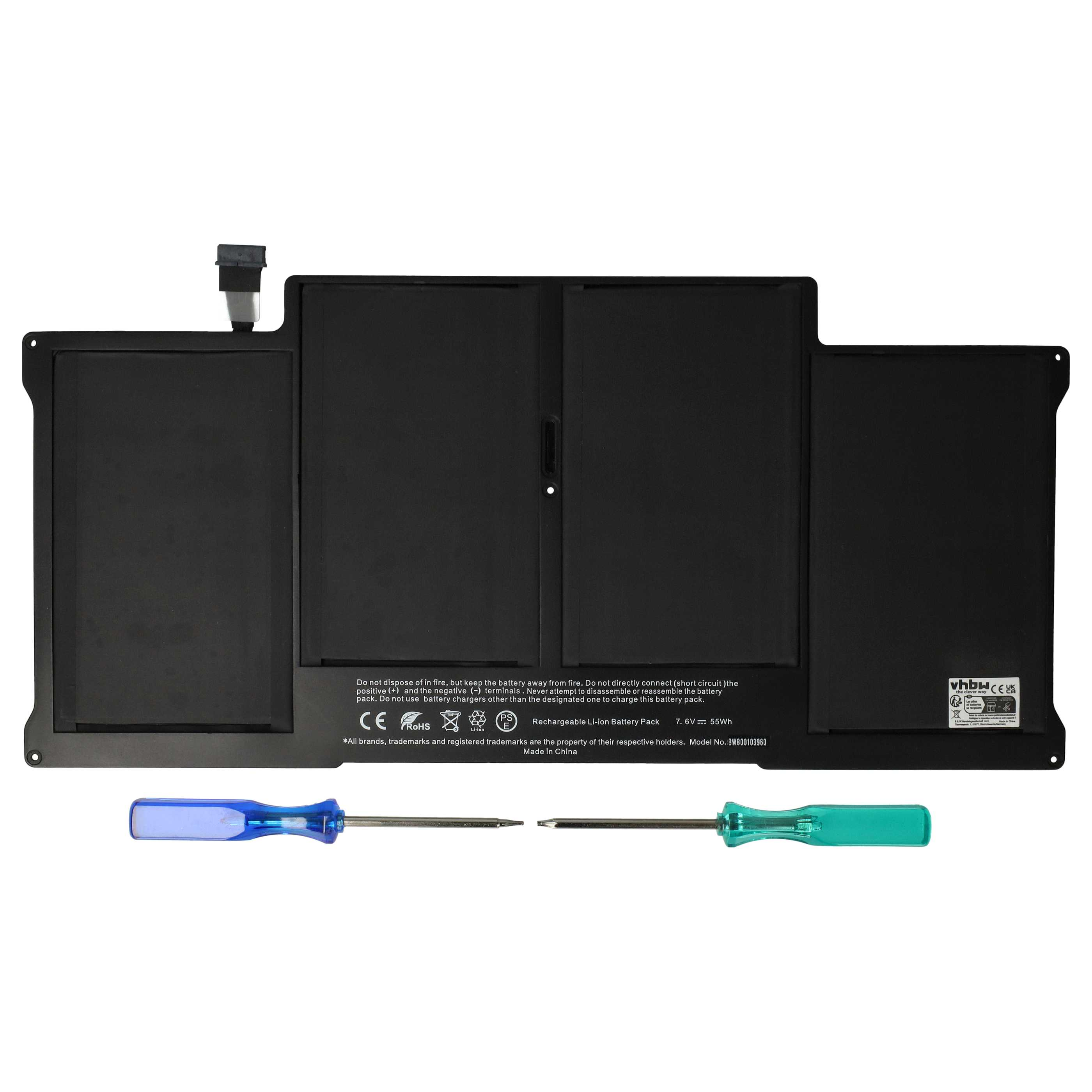 Ein schwarzer Laptop-Akkupack mit schwarzem Rahmen und zwei Schraubendrehern, einer blau und einer grün, liegen auf einer weißen Oberfläche.