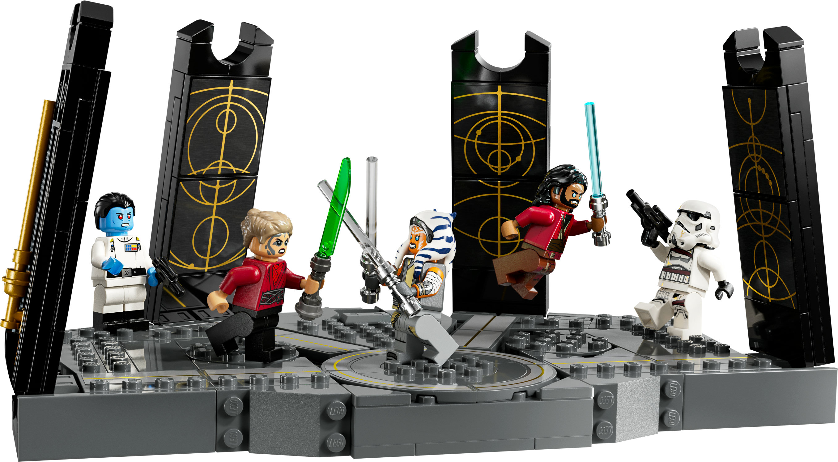 Il set LEGO Star Wars presenta minifigure con spade laser e blaster. La scena include uno Stormtrooper, un Jedi e altri personaggi.