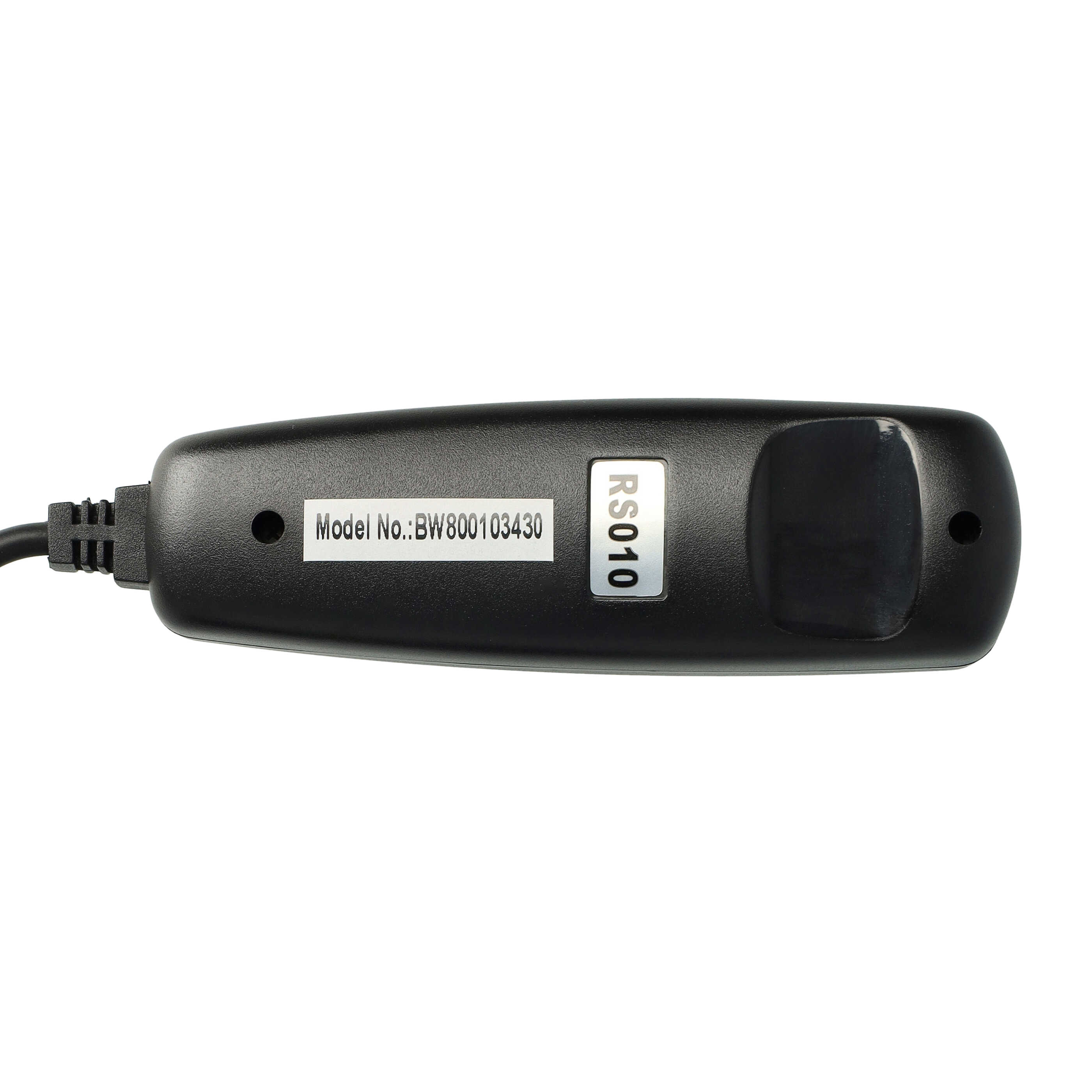 Schwarze Fernbedienung mit Knopf, Modellnummer BW800103430, RS010-Etikett und Kabel.