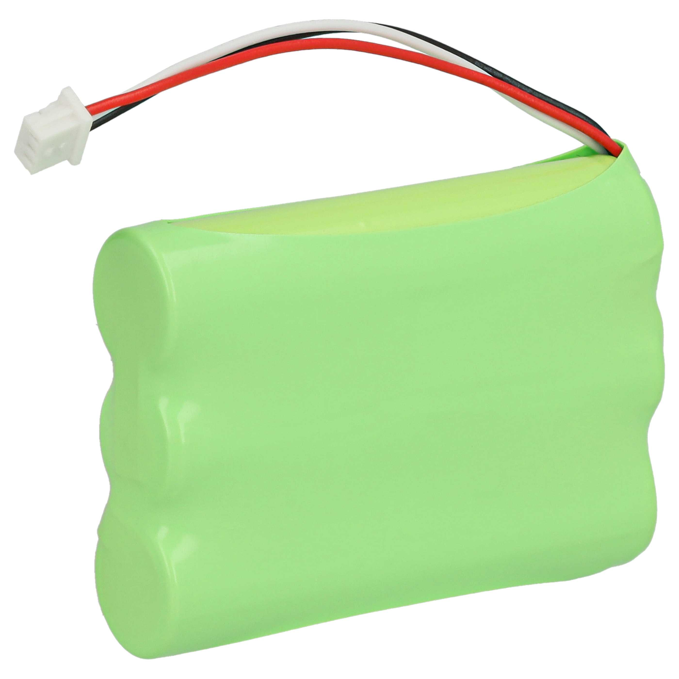 Ein grünes Akkupack mit drei Zellen und farbigen Drähten, darunter rot, weiß und schwarz, die mit einem weißen Stecker verbunden sind.