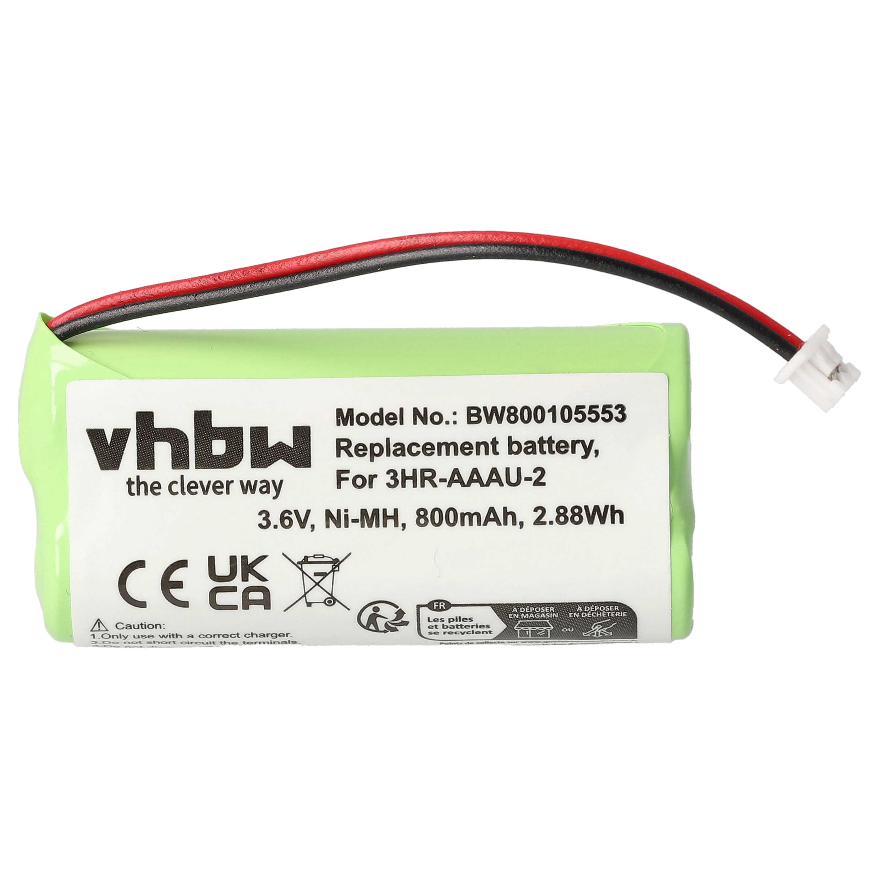 Eine grüne Batterie mit rot/schwarzen Drähten und einem weißen Stecker. Text enthält Spannung, Kapazität und Recycling-Informationen.