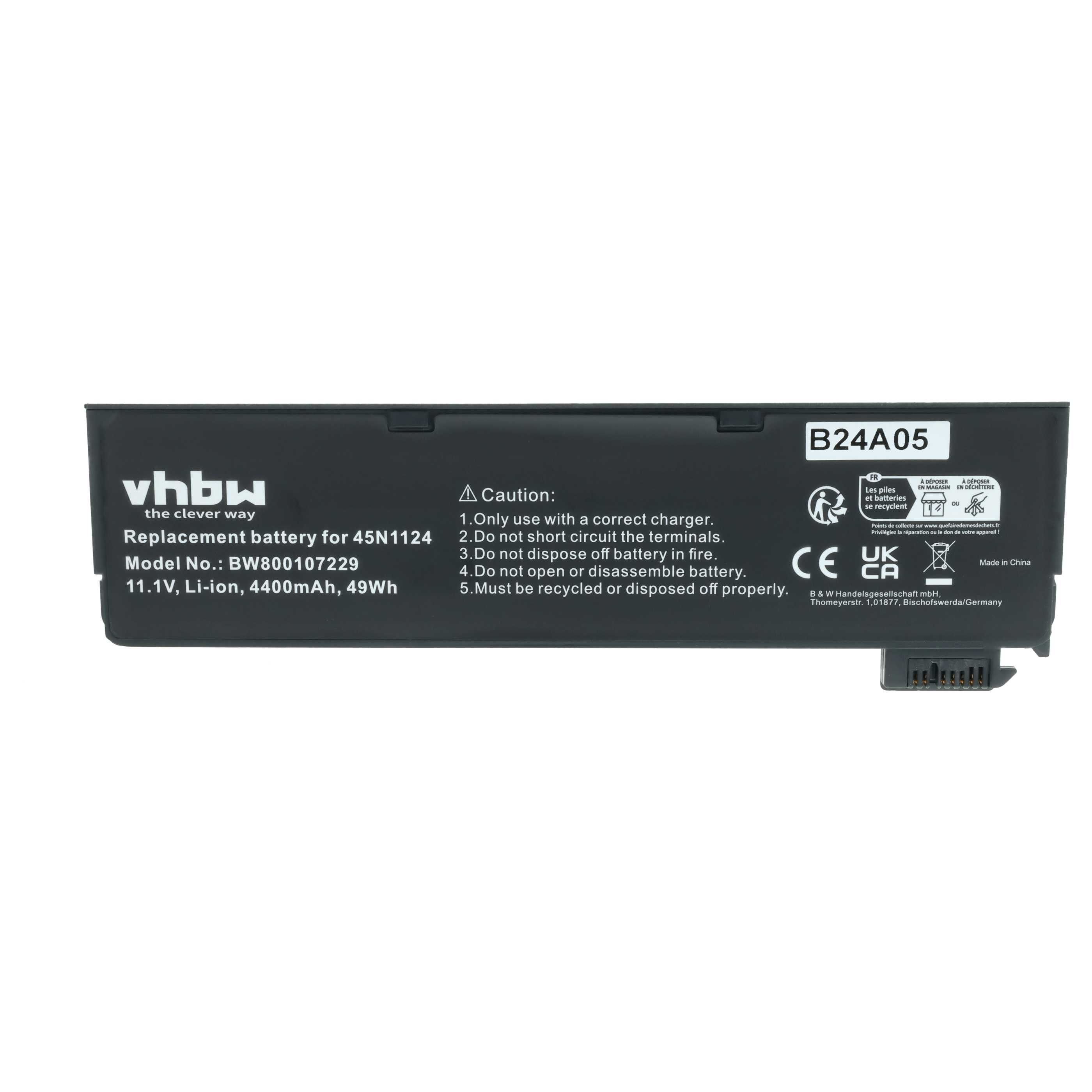 Ein schwarzer Akku mit weißem Text. Er hat einen Warnhinweis und ein Recycling-Symbol. Die Modellnummer ist BW800107229.