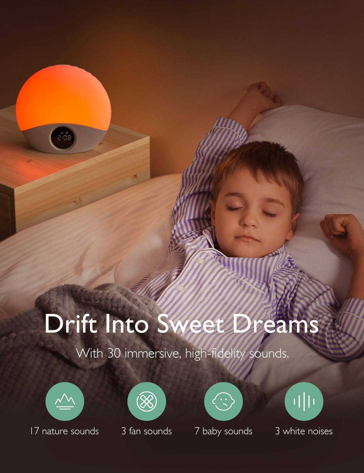 Un niño duerme en la cama, un despertador iluminado está en una mesita de noche. El texto dice 'Drift into sweet dreams'. Los iconos enumeran las opciones de sonido.