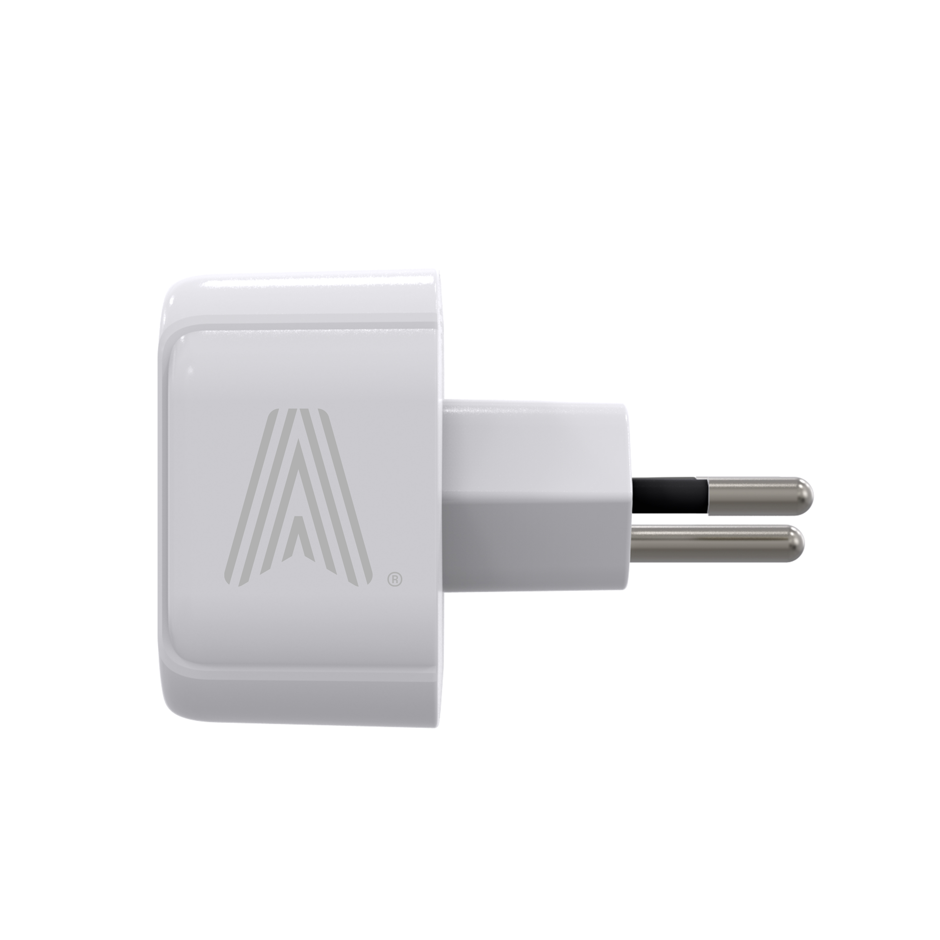 Un adaptador blanco con dos clavijas. Tiene un logotipo de marca y un contacto de tierra con punta negra.