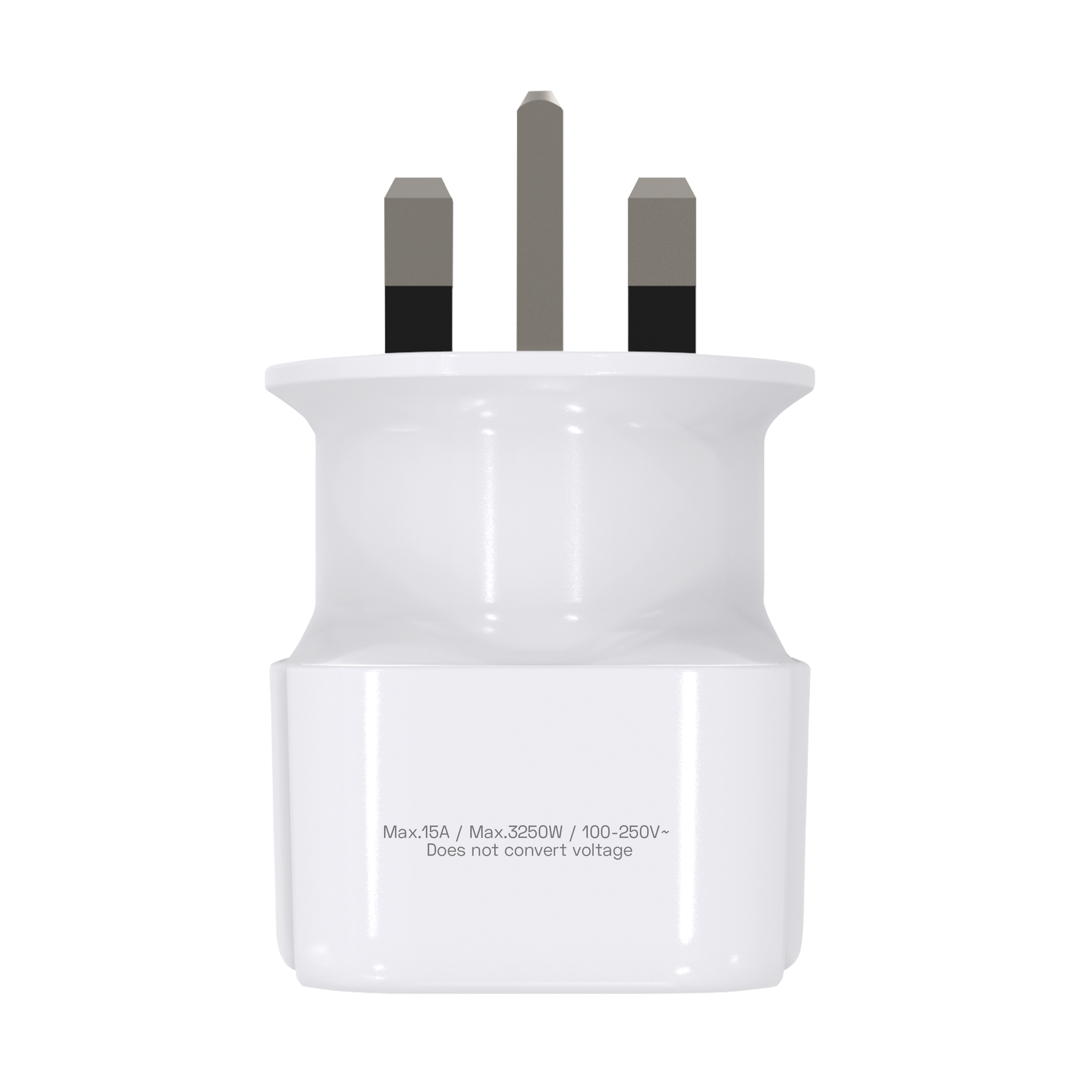 Un adaptador de enchufe del Reino Unido blanco con tres clavijas y una etiqueta de texto con especificaciones de voltaje y corriente.