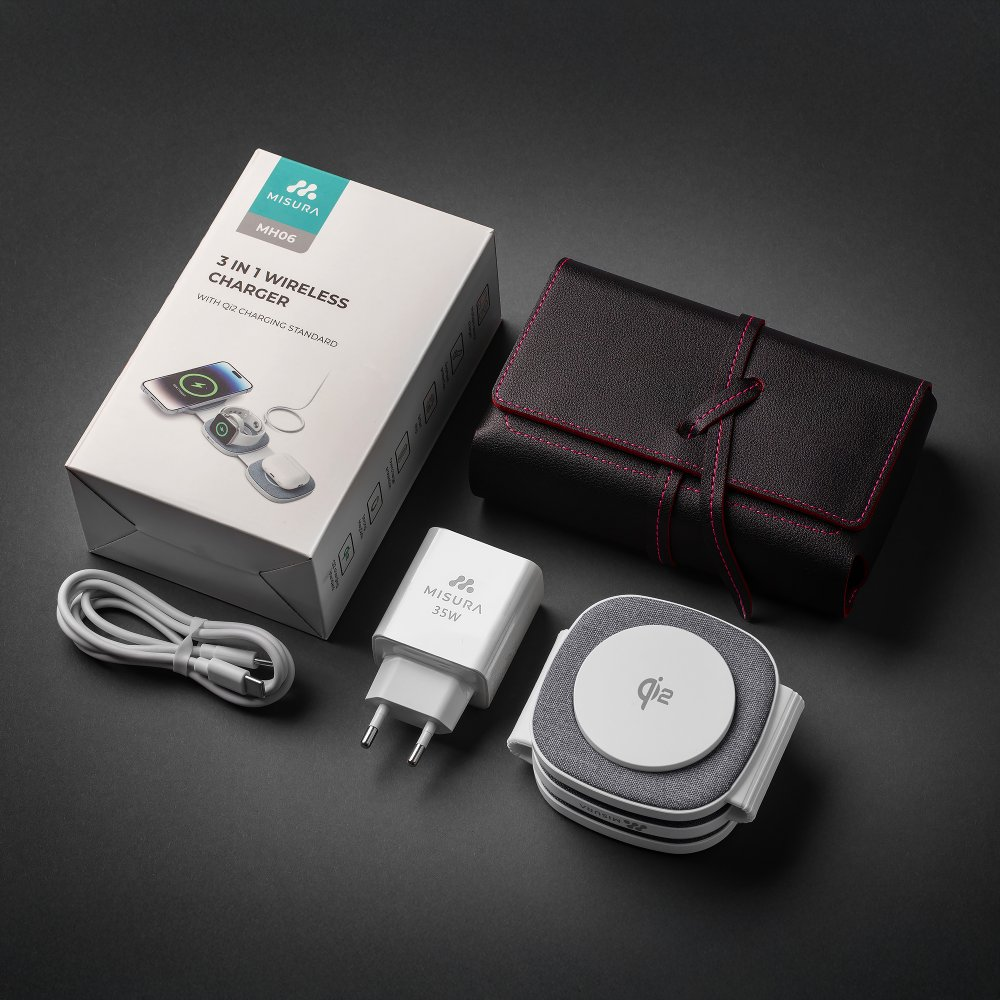 Zestaw ładowarki bezprzewodowej 3 w 1, w tym ładowarka, zasilacz, kabel i czarne skórzane etui z czerwonymi szwami.