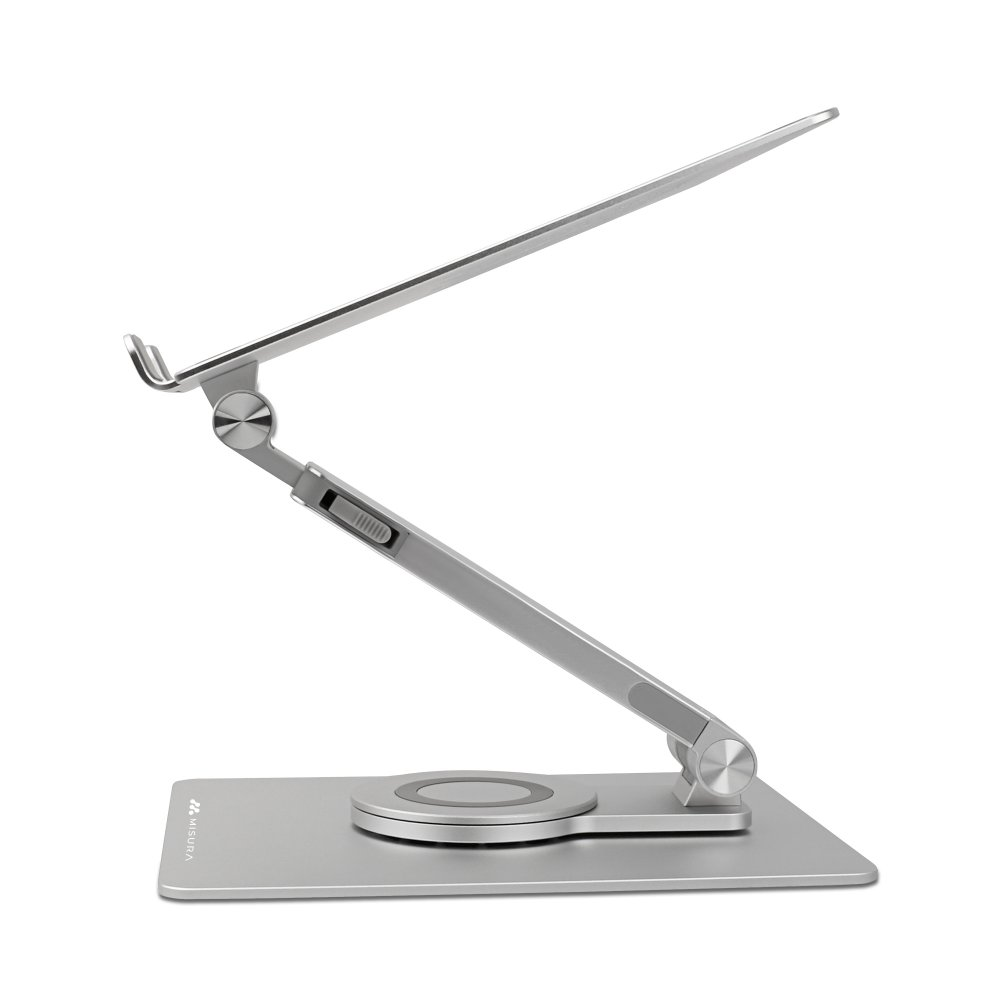 Srebrny stojak na laptopa, regulowany, z okrągłą podstawą i pochyloną platformą. Stojak znajduje się na białym tle.