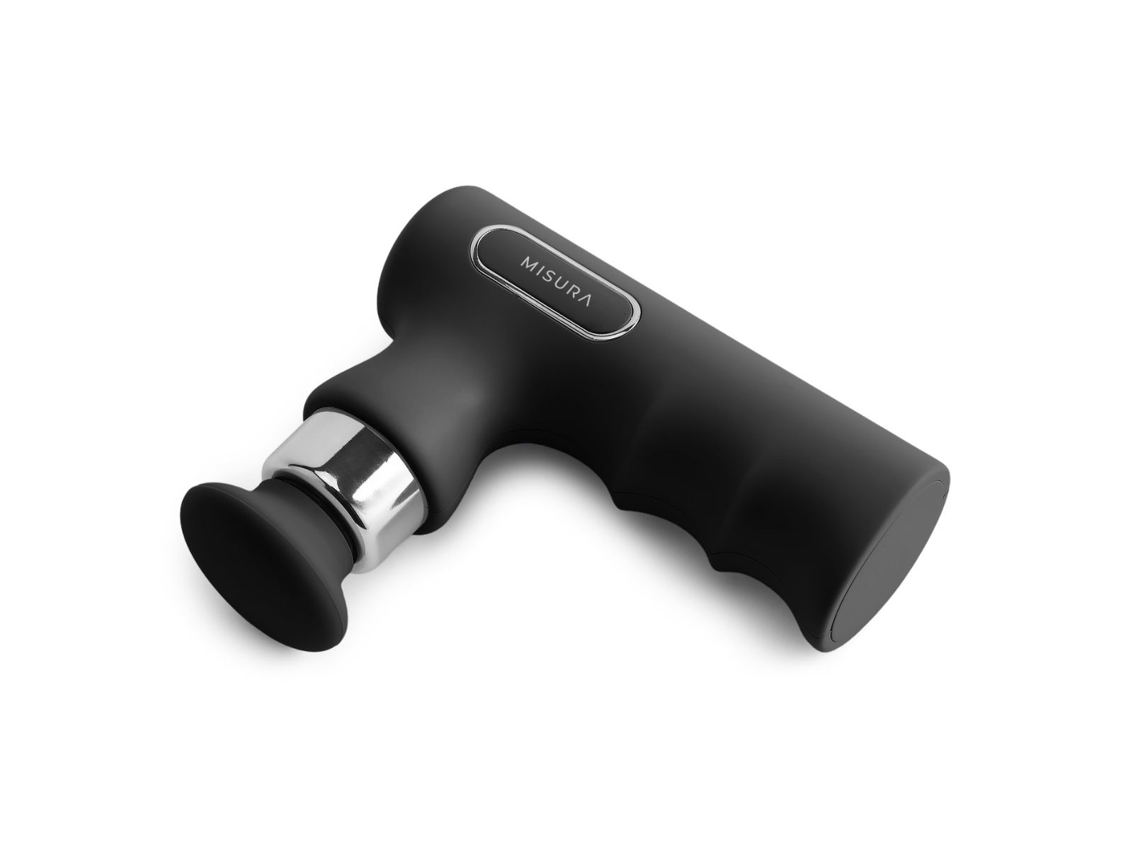Czarny pistolet do masażu Misura na białym tle. Posiada uchwyt, głowicę masującą i srebrny akcent.