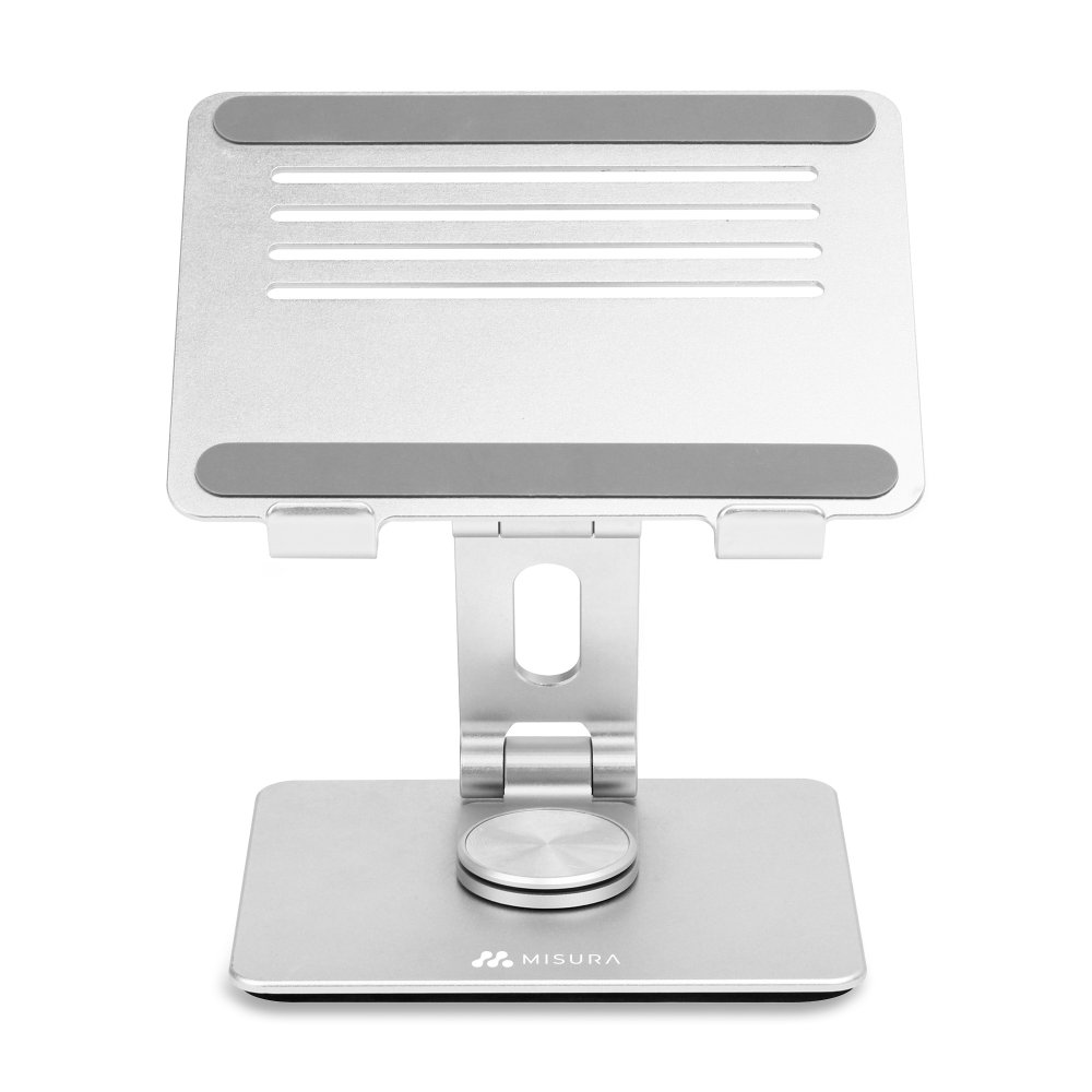 Un supporto per laptop argentato con cuscinetti in gomma grigia su sfondo bianco. Il supporto ha un design regolabile con il marchio MISURA.