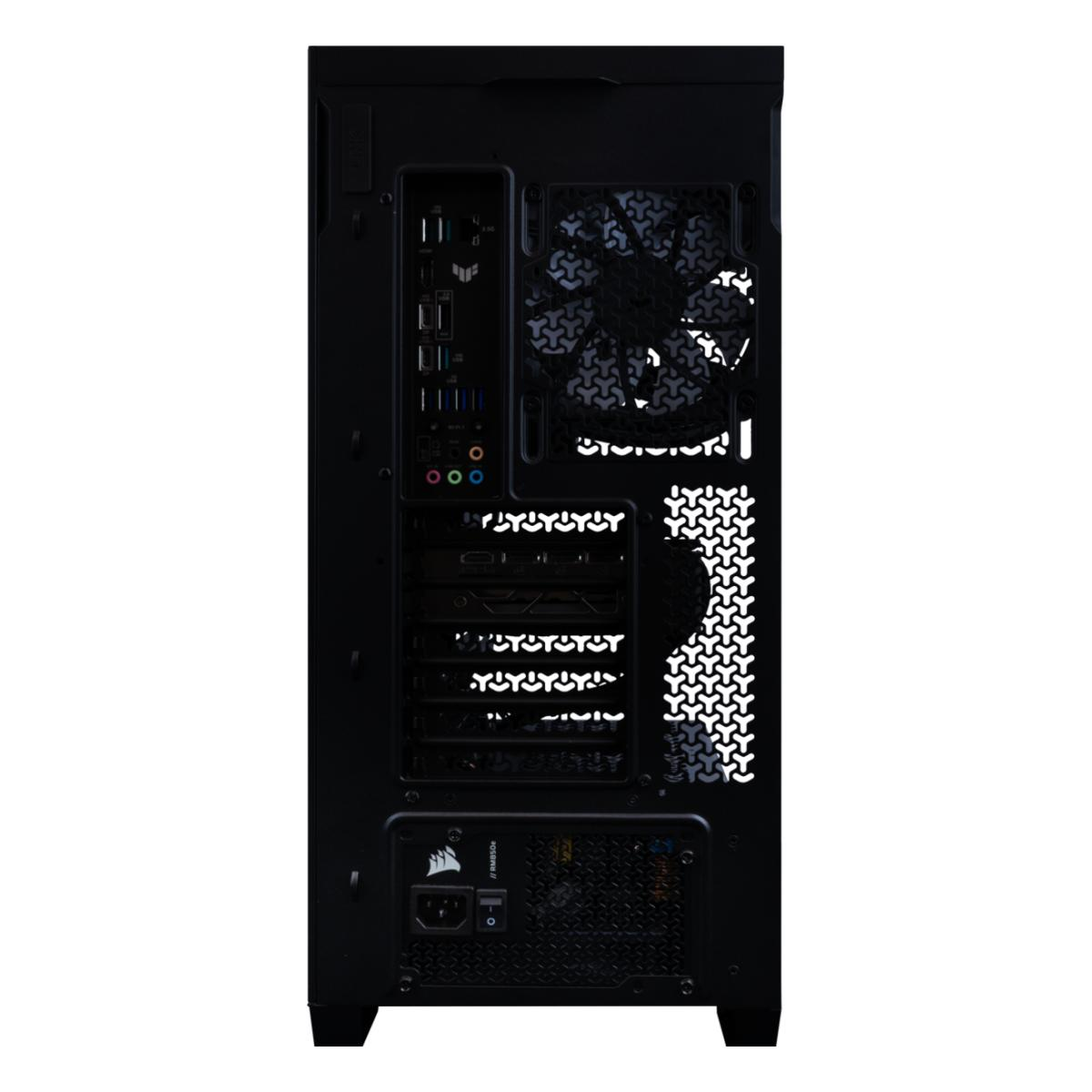 Schwarzes Computergehäuse mit offener Rückseite. Enthält Lüfter, Anschlüsse und Netzteil. Perforiertes Design auf der rechten Seite.