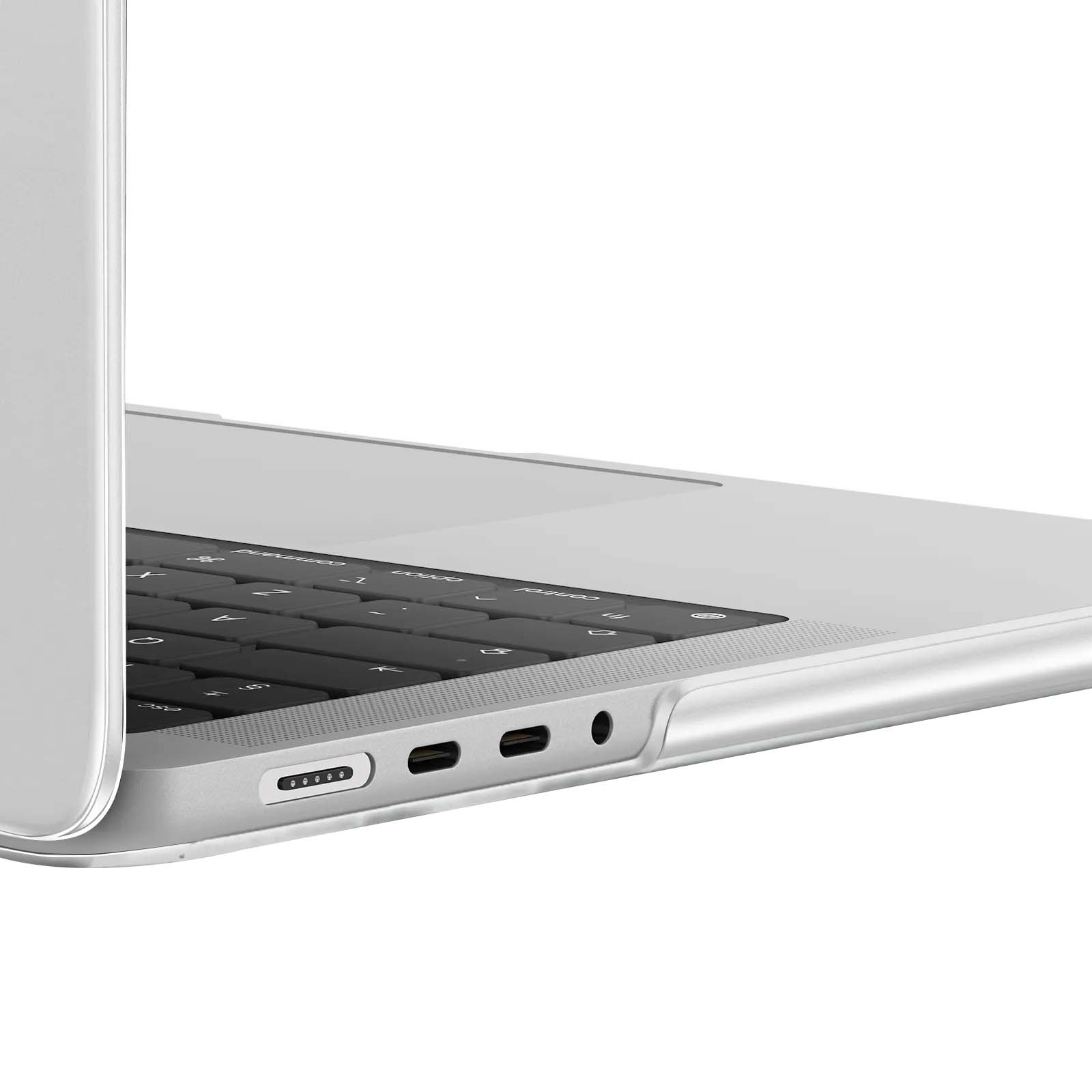Primo piano del bordo di un laptop argentato. Tasti neri visibili. Porte e pulsante di accensione laterali.