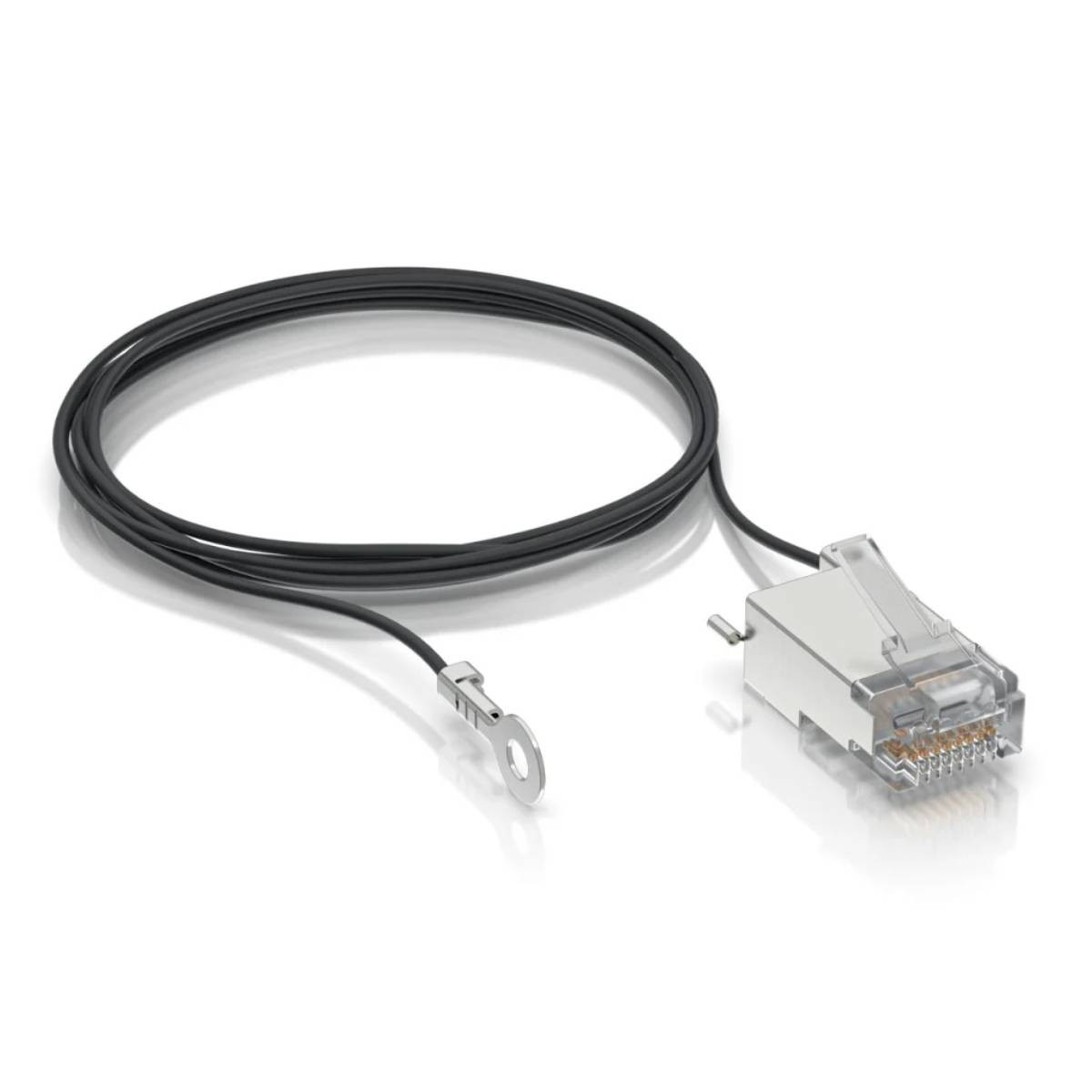 Un cavo nero con capocorda ad anello e connettore RJ45 trasparente, su sfondo bianco.