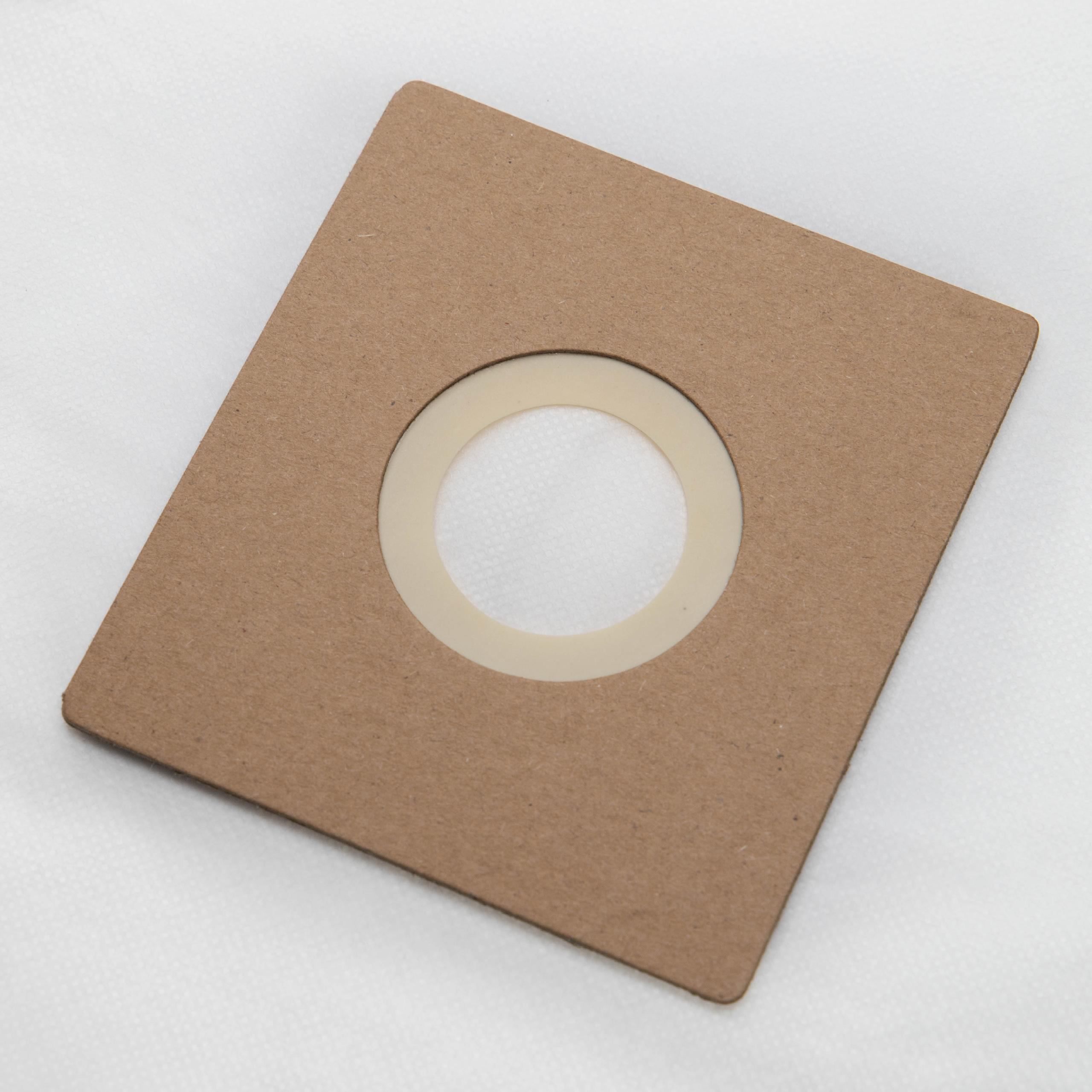 Ein brauner Kartonfilter mit weißem Innenraum und einem beigefarbenen Ring um die zentrale Öffnung, auf weißem Hintergrund.