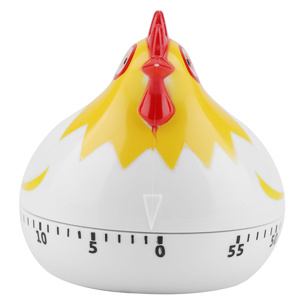 Ein weiß-gelber Küchenwecker in Hühnerform. Er hat einen roten Kamm und Schnabel. Der Timer zeigt Zahlen und einen Zeiger.