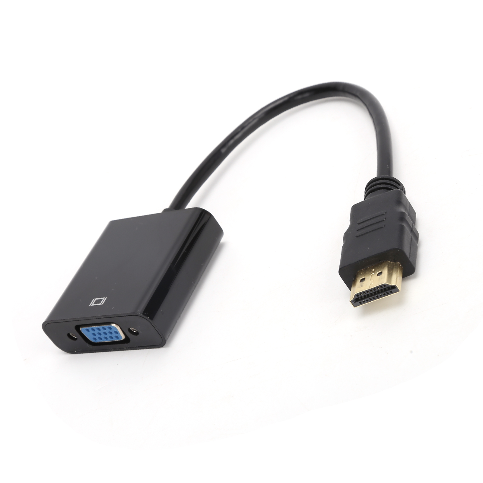 Ein HDMI-zu-VGA-Adapter mit schwarzem Kabel. Ein Ende hat einen HDMI-Anschluss, das andere einen VGA-Anschluss.