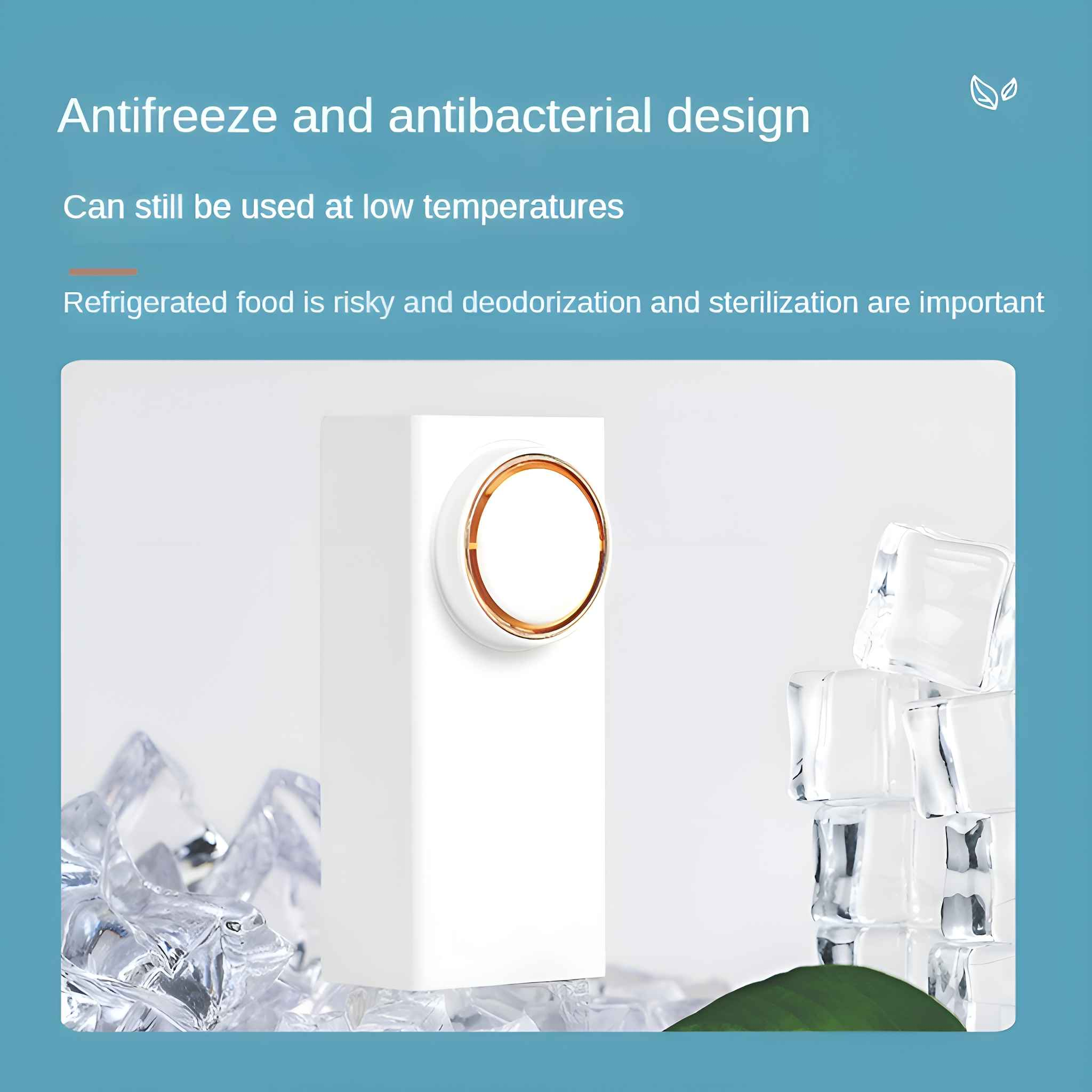 Weißes Gerät mit goldenem Ring, Eiswürfel und grünes Blatt vor blauem Hintergrund. Text über Frostschutz und Sterilisation.