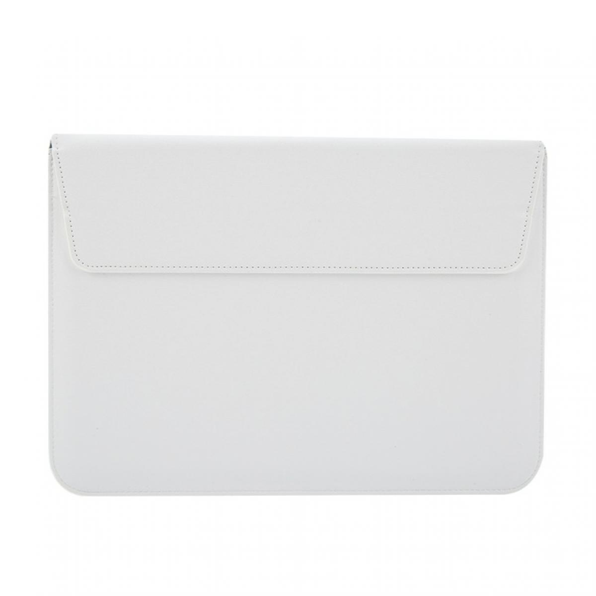 Eine weiße, rechteckige Laptoptasche mit Klappe. Die Tasche ist schlicht, mit glatter Textur. Der Hintergrund ist weiß.