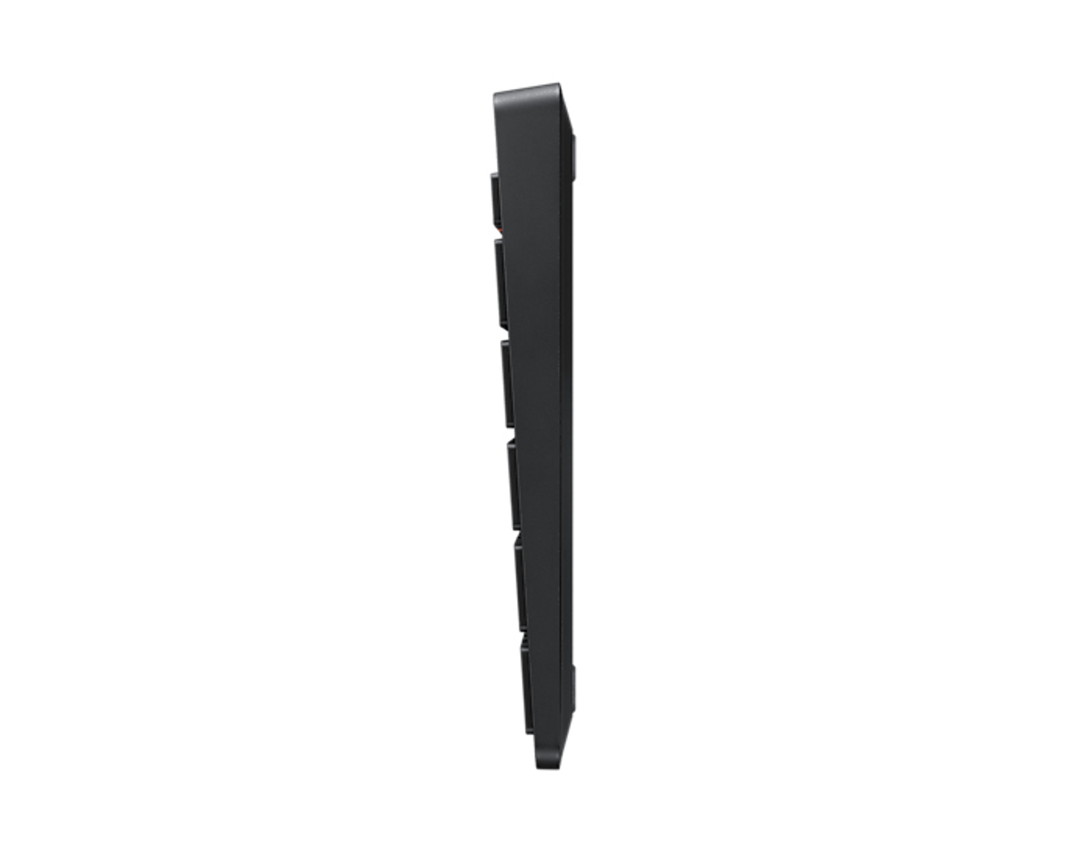 Seitenansicht einer schwarzen Tastatur vor weißem Hintergrund. Mehrere Tasten sind sichtbar. Die Tastatur wirkt schlank und modern.