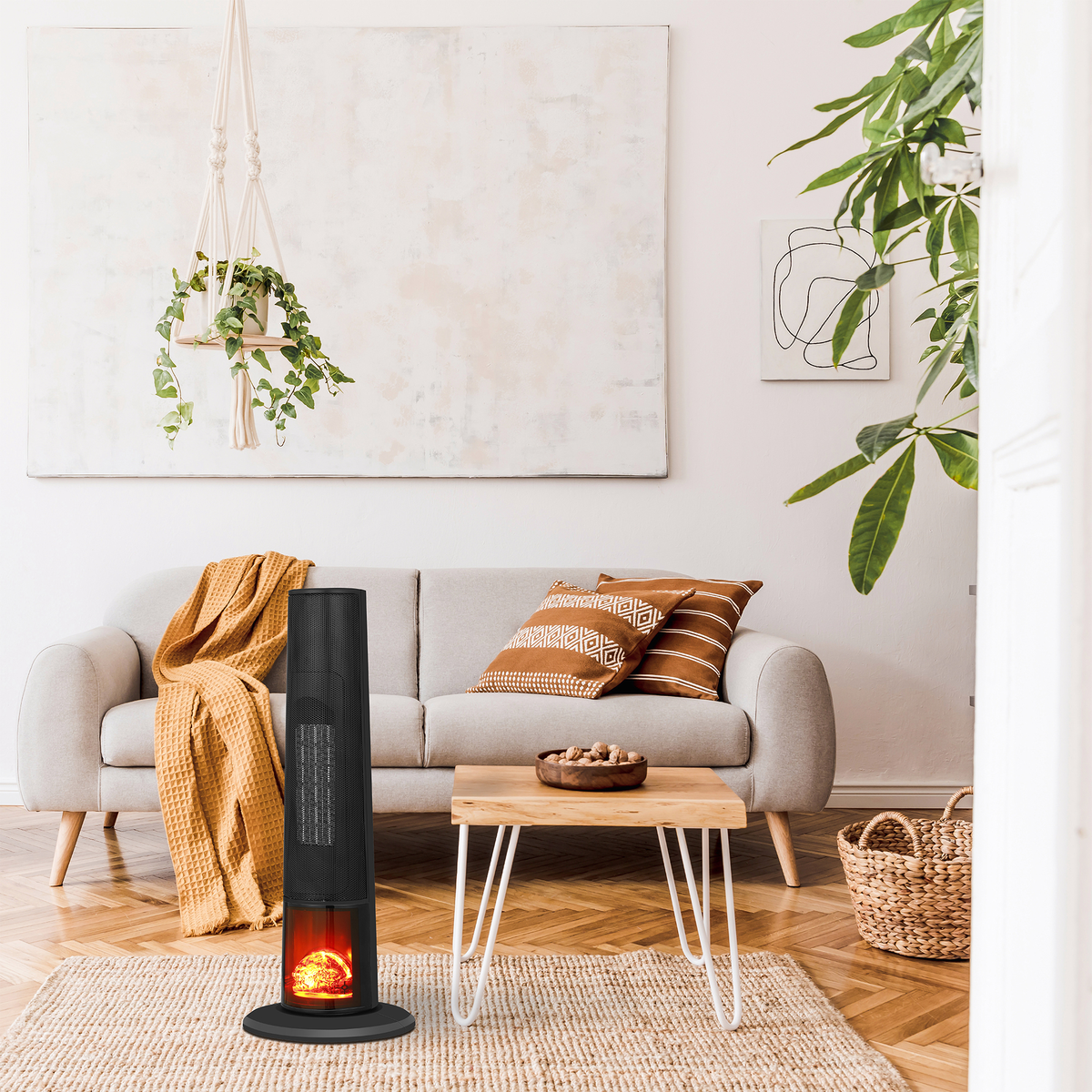 Nowoczesny salon z szarą sofą, czarnym grzejnikiem, drewnianym stolikiem i tkanym dywanem. Obecne rośliny i poduszki dekoracyjne.