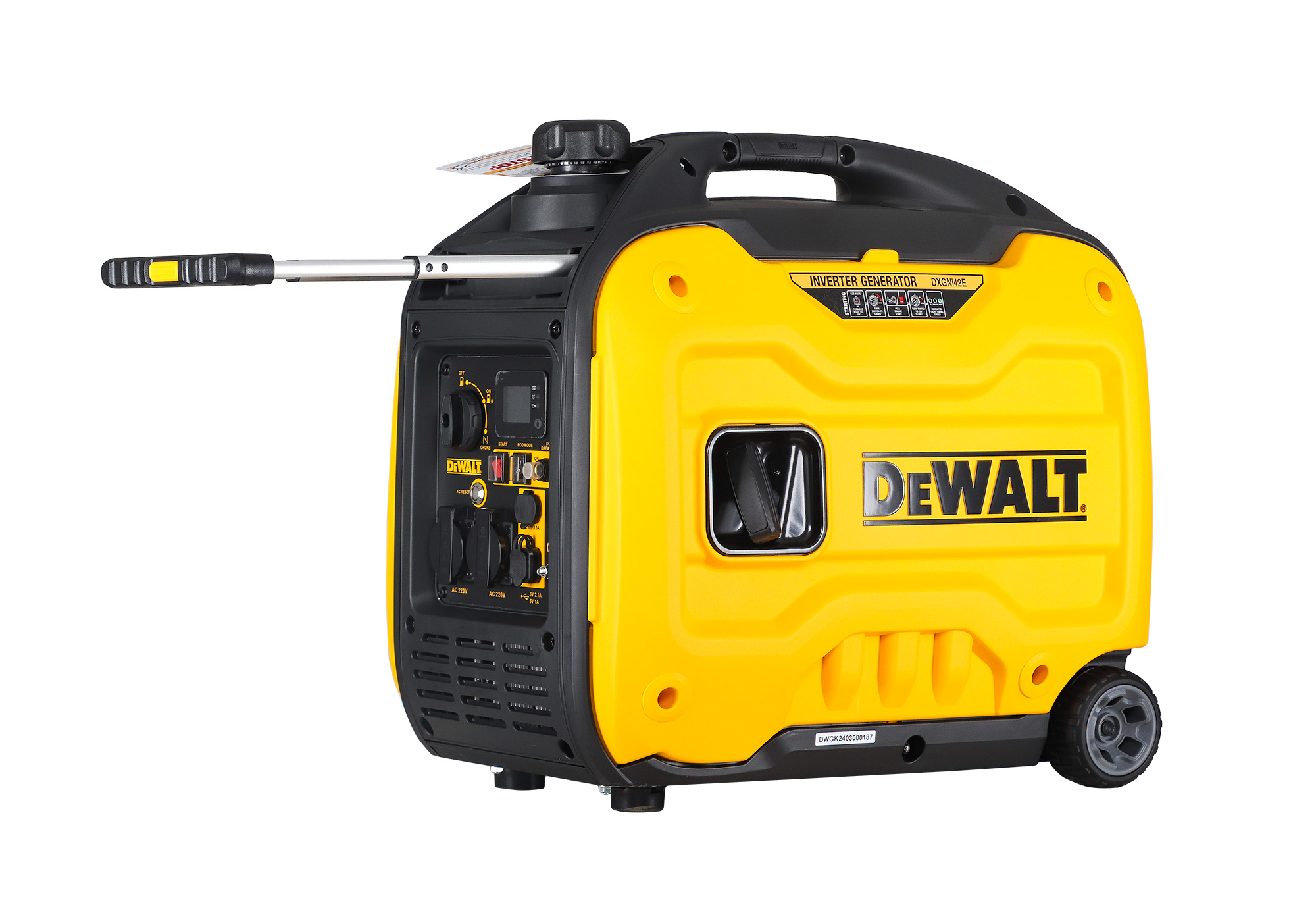 Un generador DeWalt amarillo y negro. Tiene un asa, un panel de control y ruedas.
