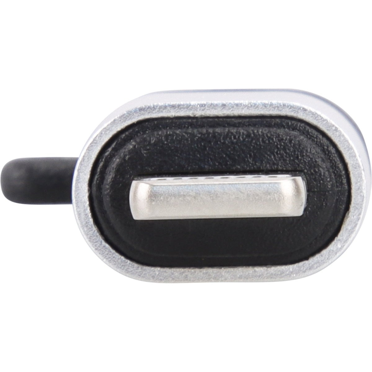 Close-up van een USB-C-connector. Het heeft een zilveren metalen behuizing, een zwart binnenste deel en een zilveren metalen lipje. Een klein zwart lipje steekt uit.