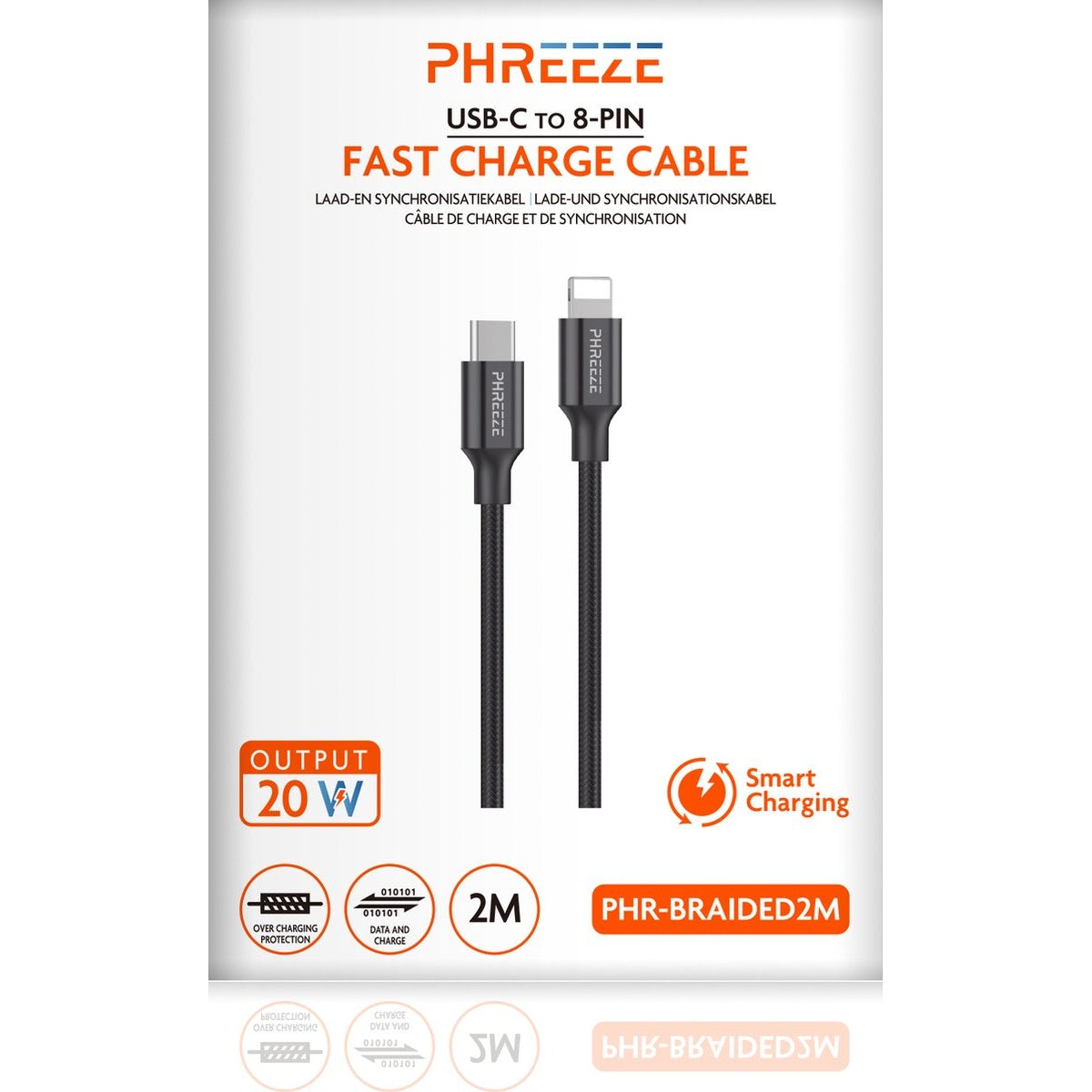 Een zwarte USB-C naar 8-pins snellaadkabel. De verpakking toont de kabel, merknaam en functies zoals 20W output en slim opladen.