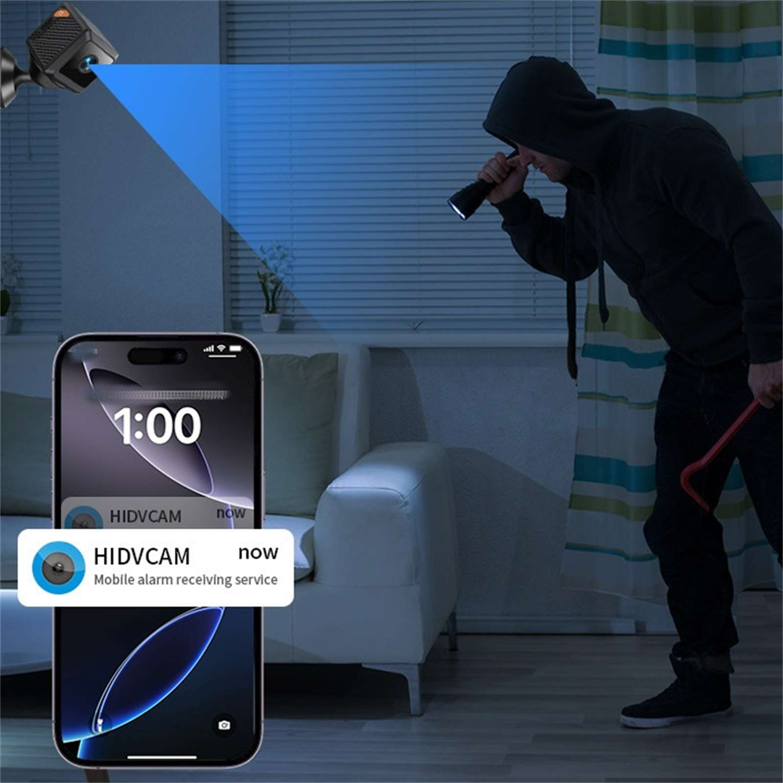 Ein Einbrecher mit Taschenlampe und Brecheisen ist in einem Haus, ein Telefon zeigt eine Sicherheitswarnung. Eine Kamera befindet sich oben links.
