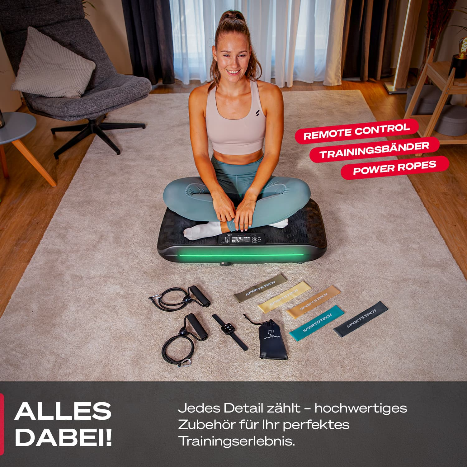 Frau sitzt auf einer Vibrationsplatte, umgeben von Trainingsgeräten. Enthält Fernbedienung, Widerstandsbänder und Power Ropes.